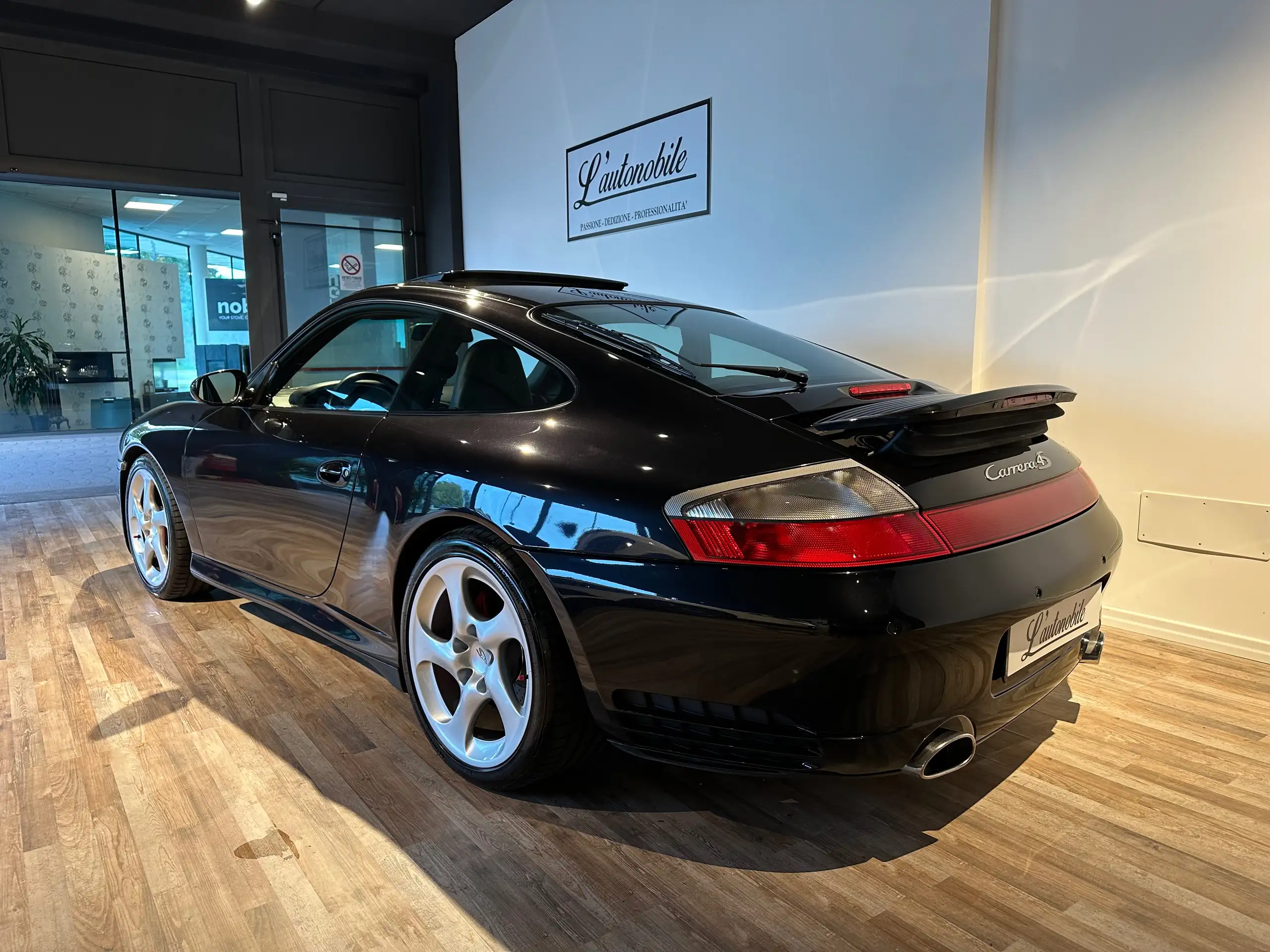 Porsche - 911