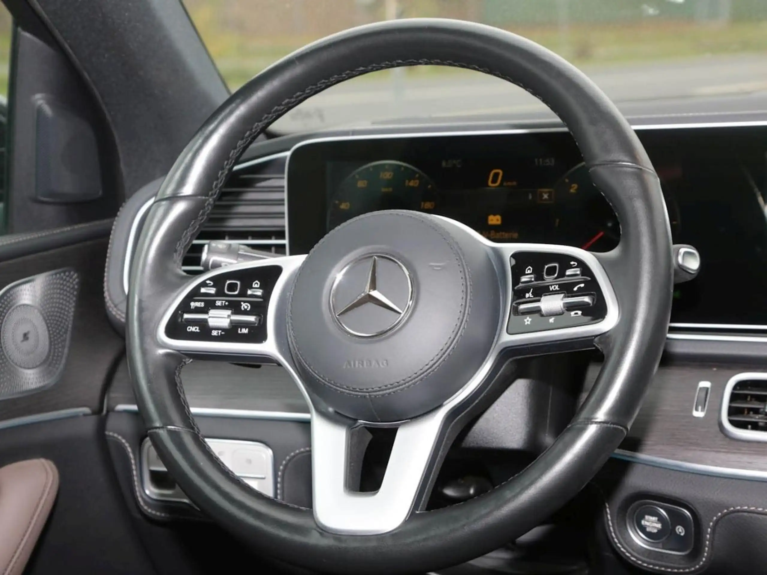 Mercedes-Benz - GLE 350