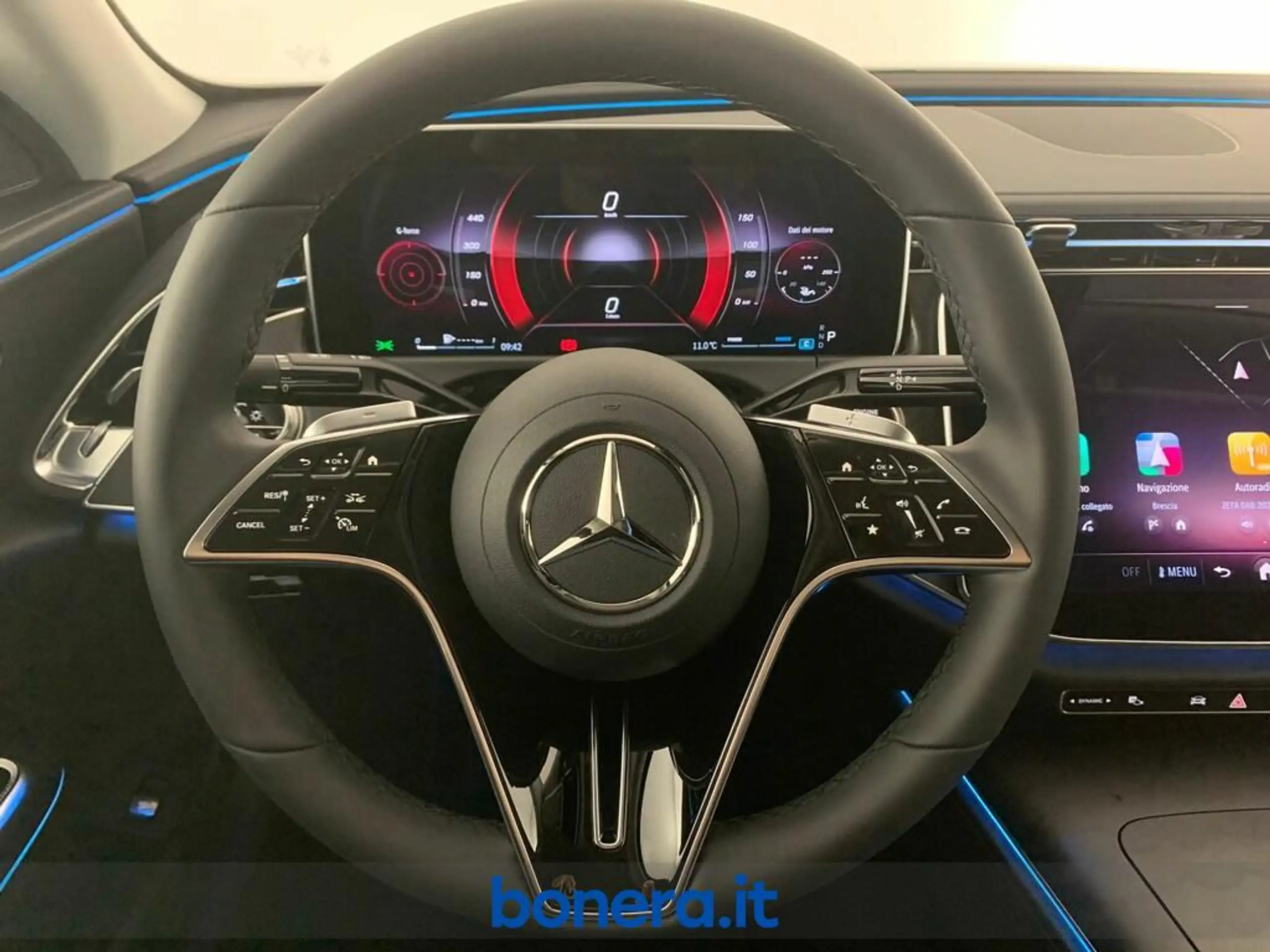 Mercedes-Benz - E 220