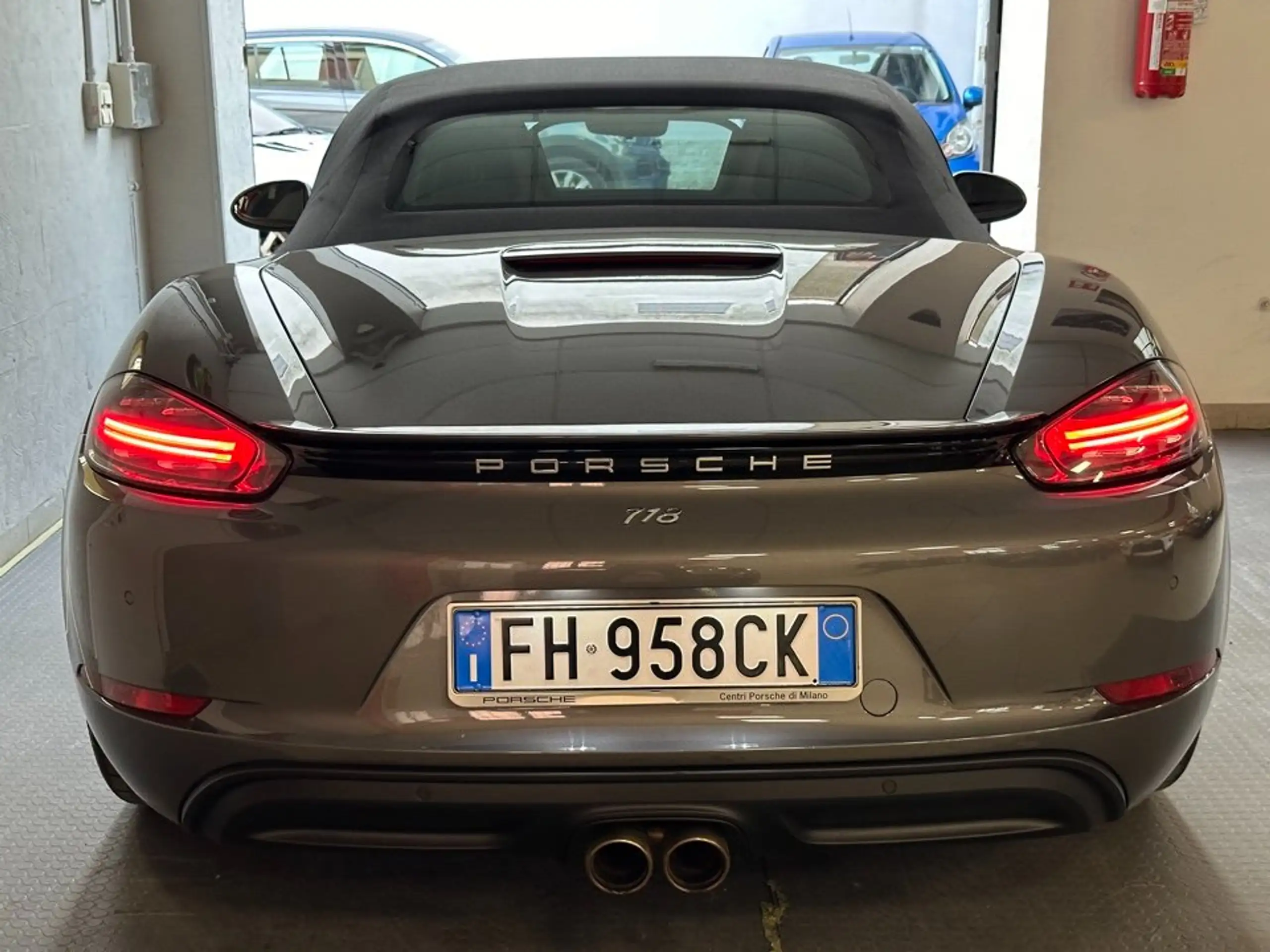 Porsche - Boxster