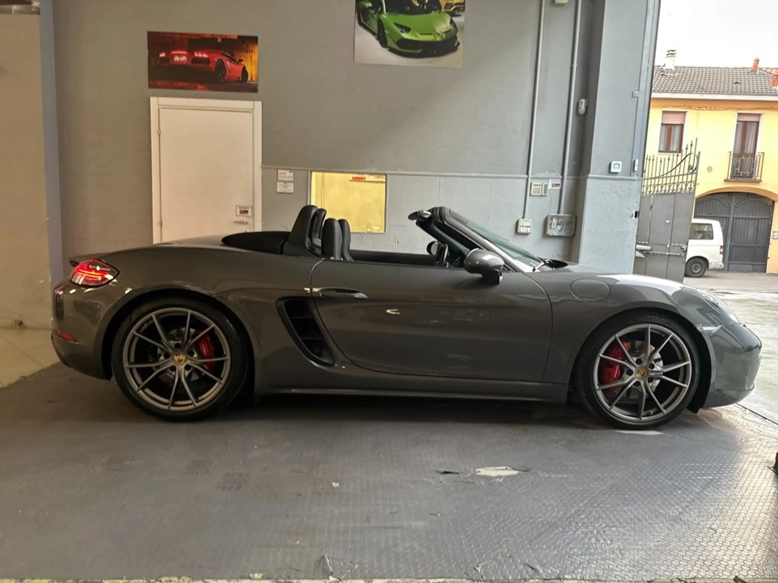 Porsche - Boxster