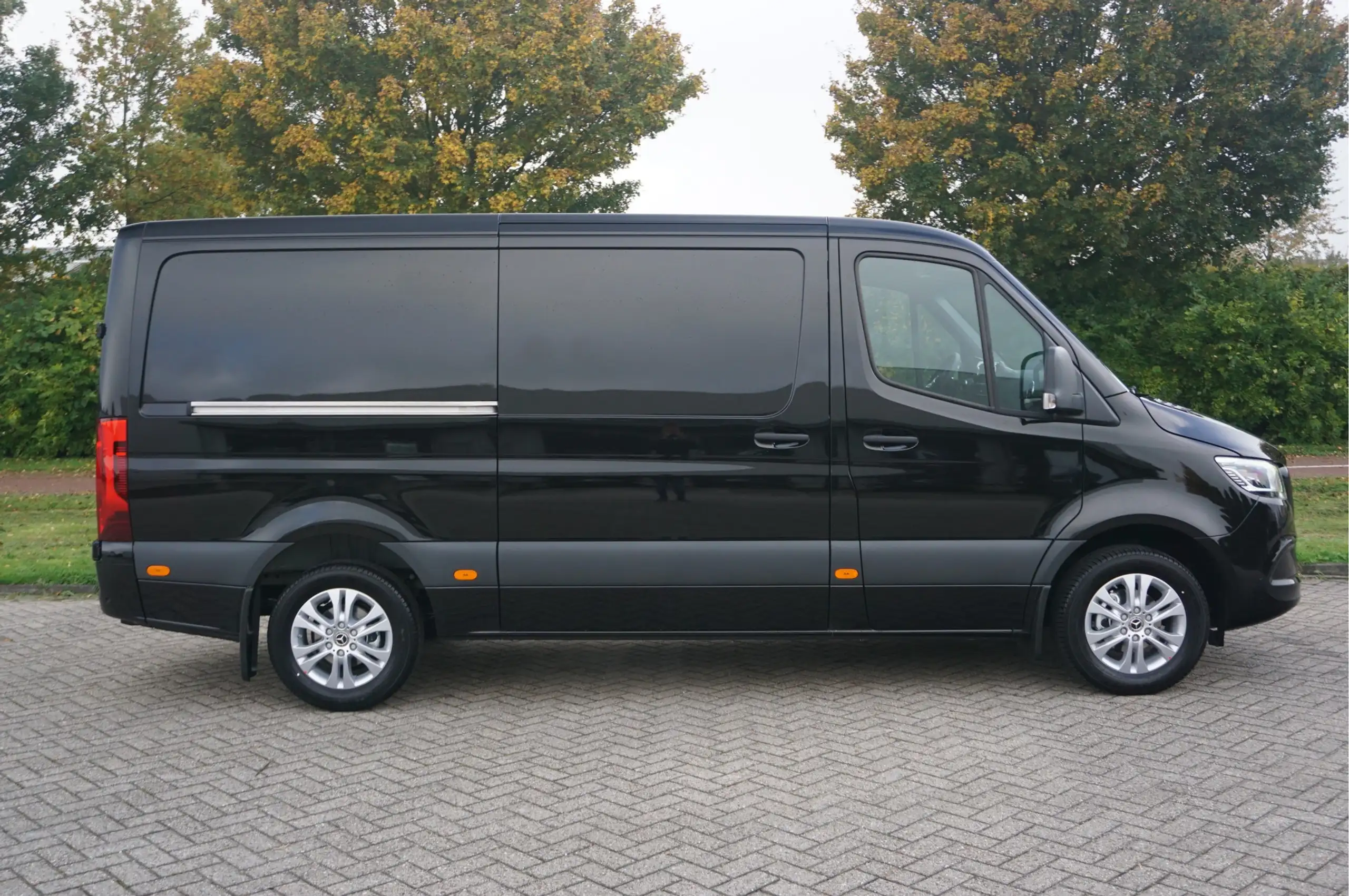 Mercedes-Benz - Sprinter