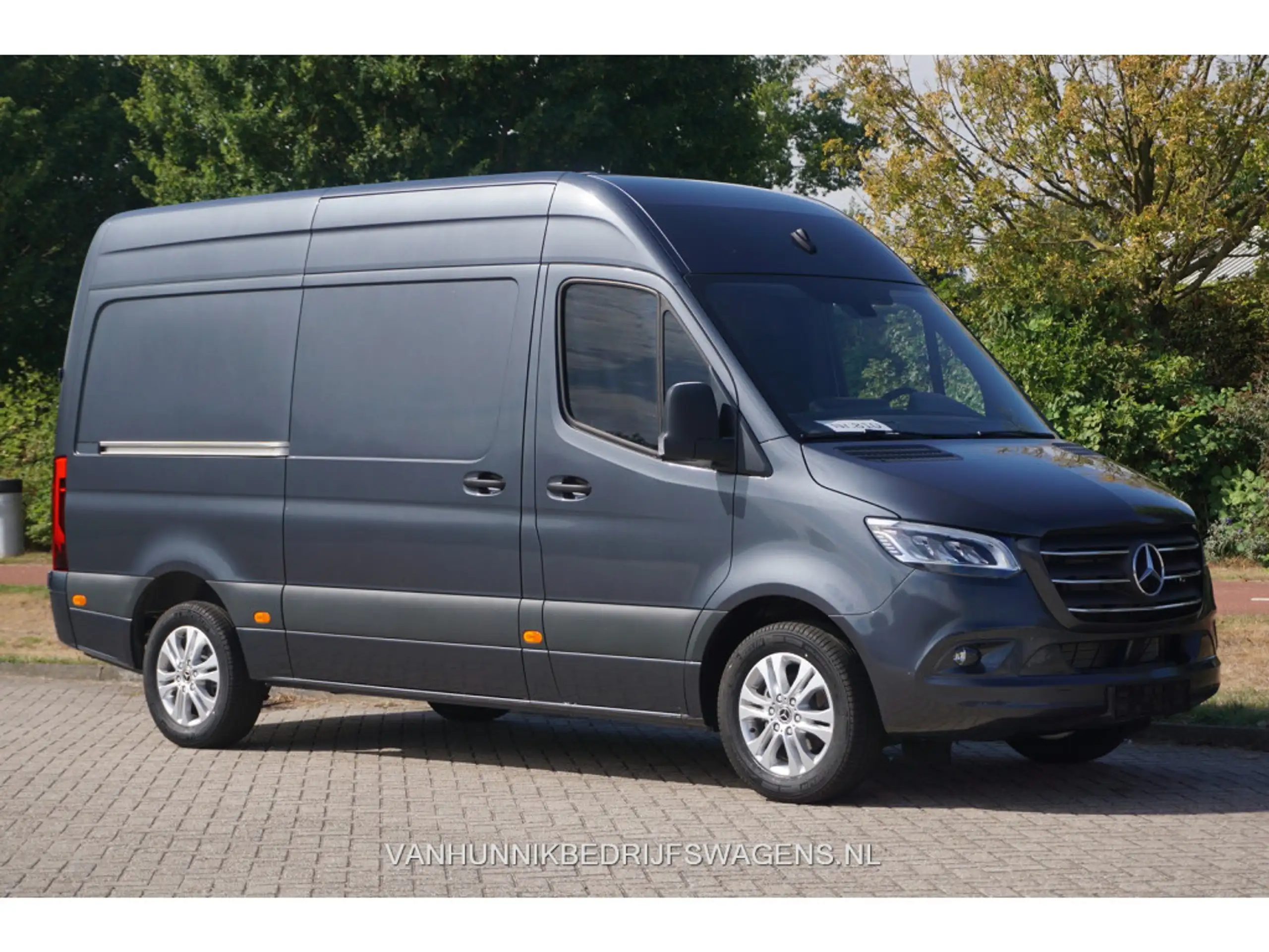 Mercedes-Benz - Sprinter