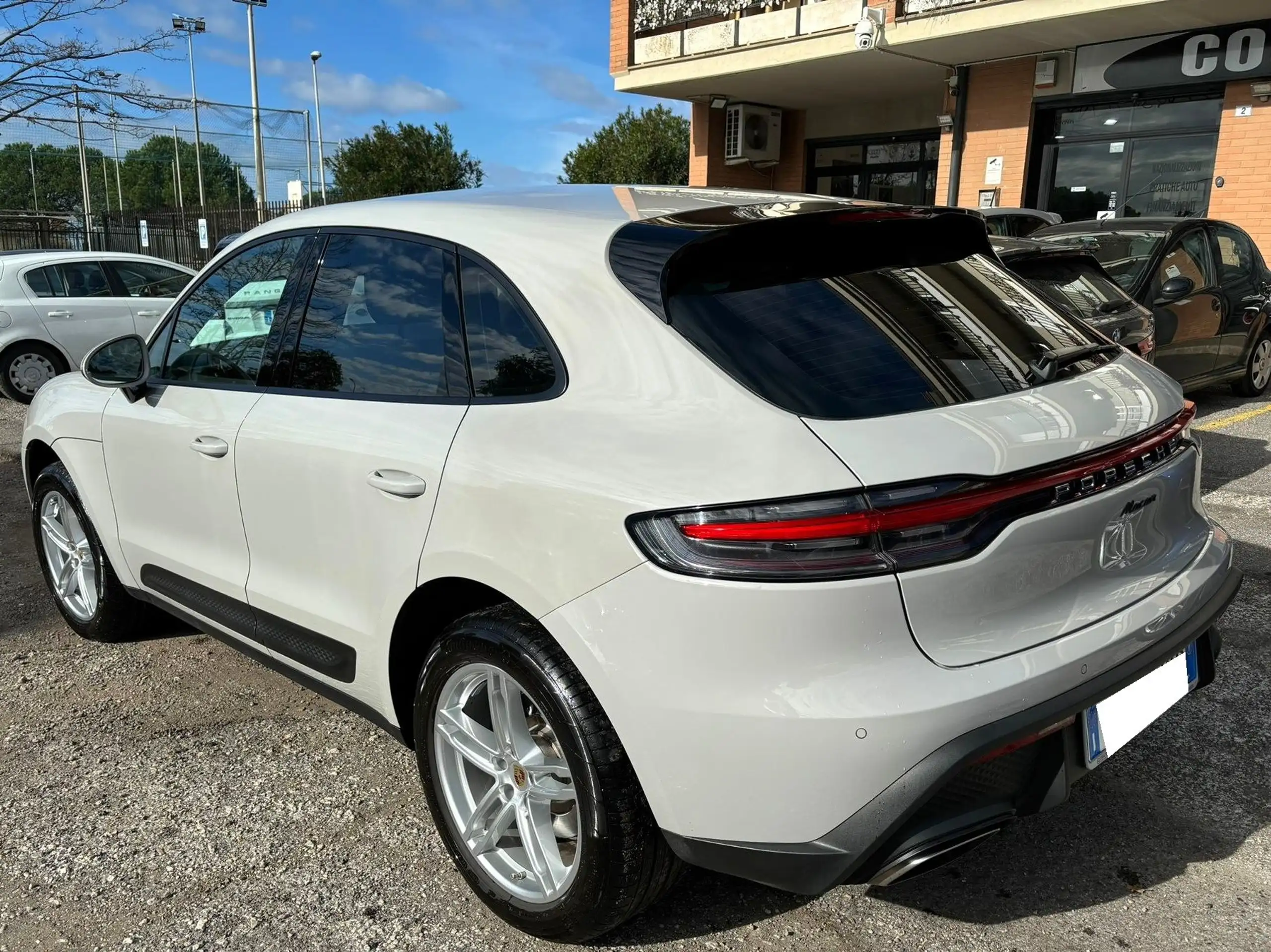 Porsche - Macan