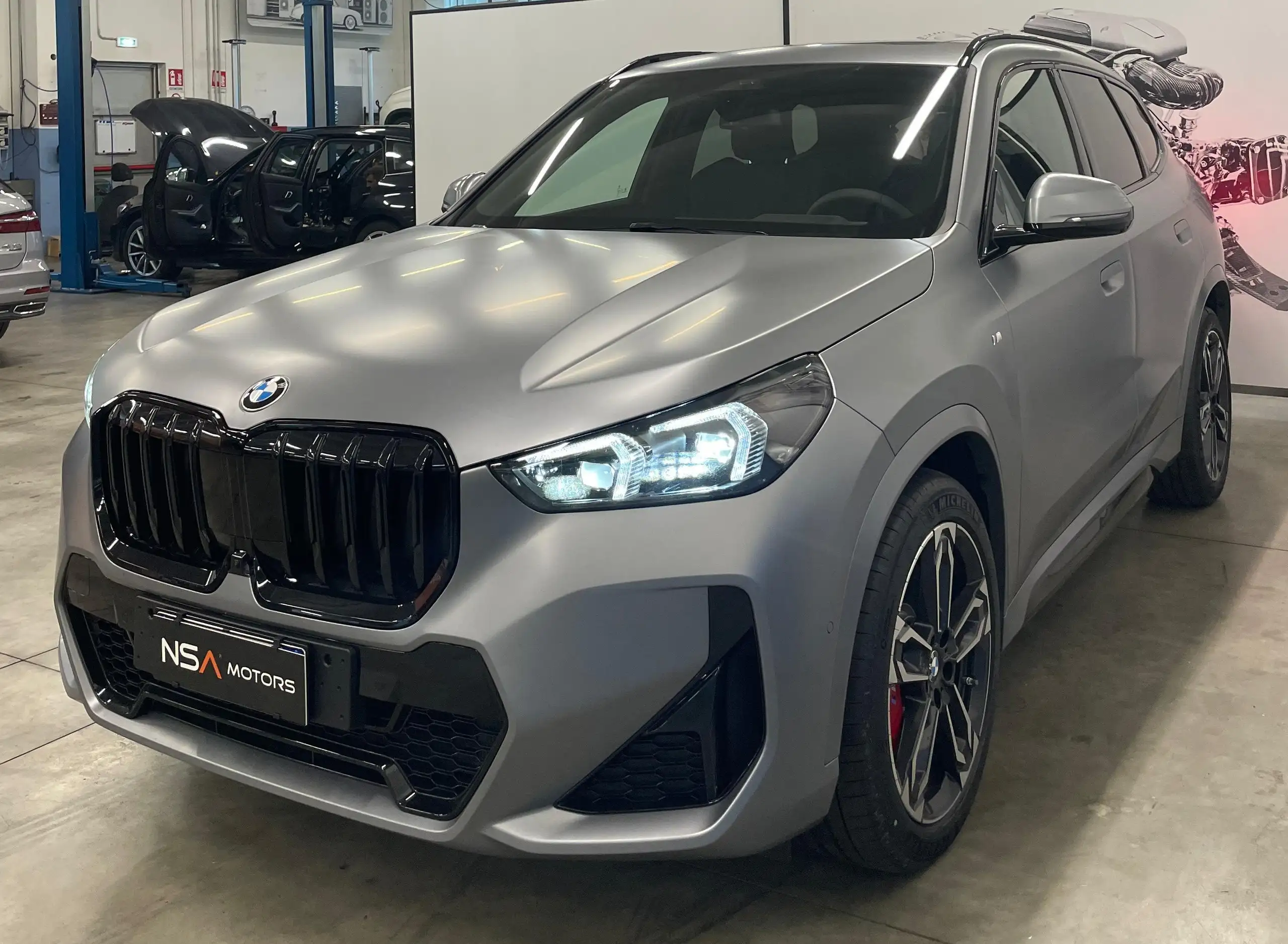 BMW - X1