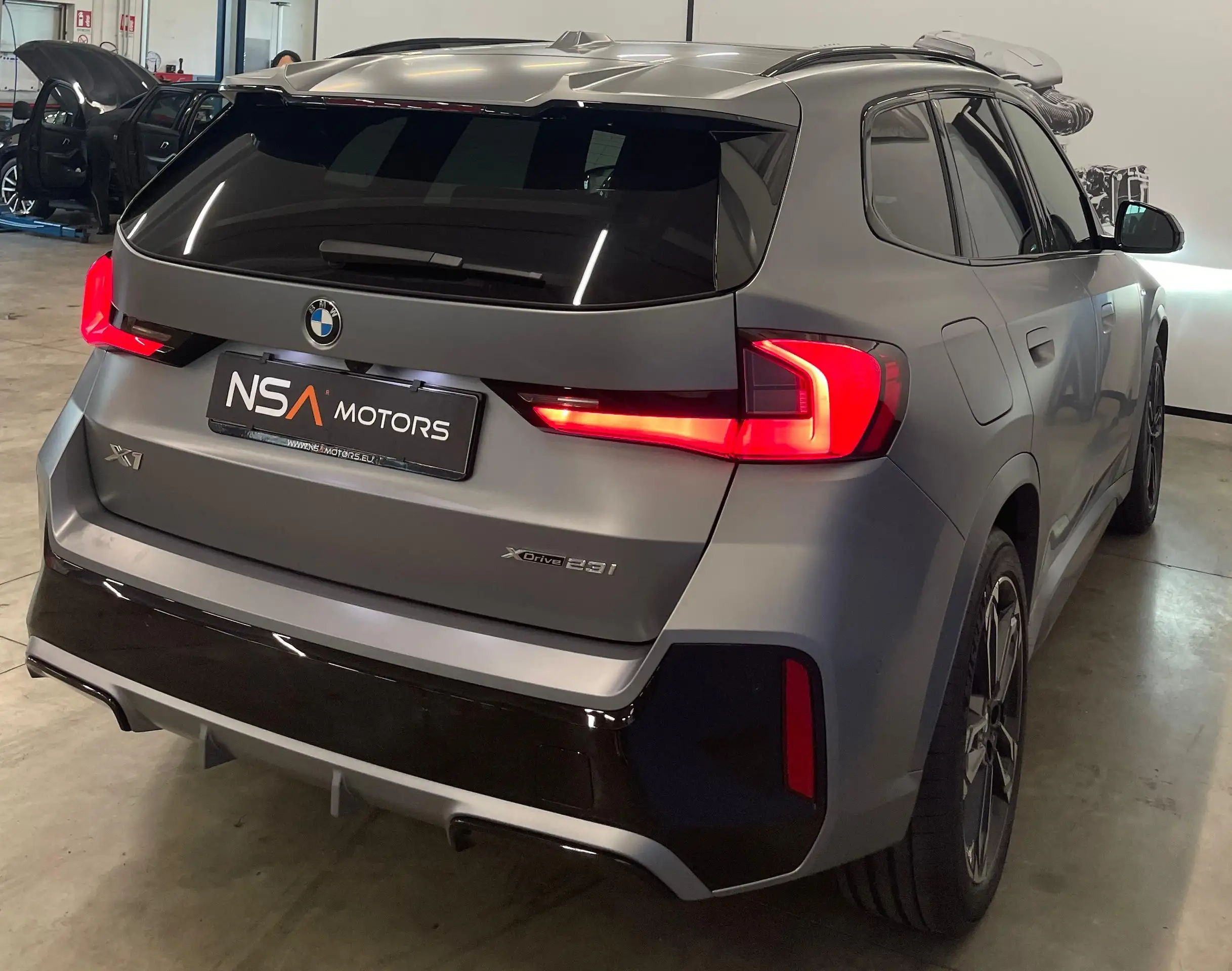 BMW - X1