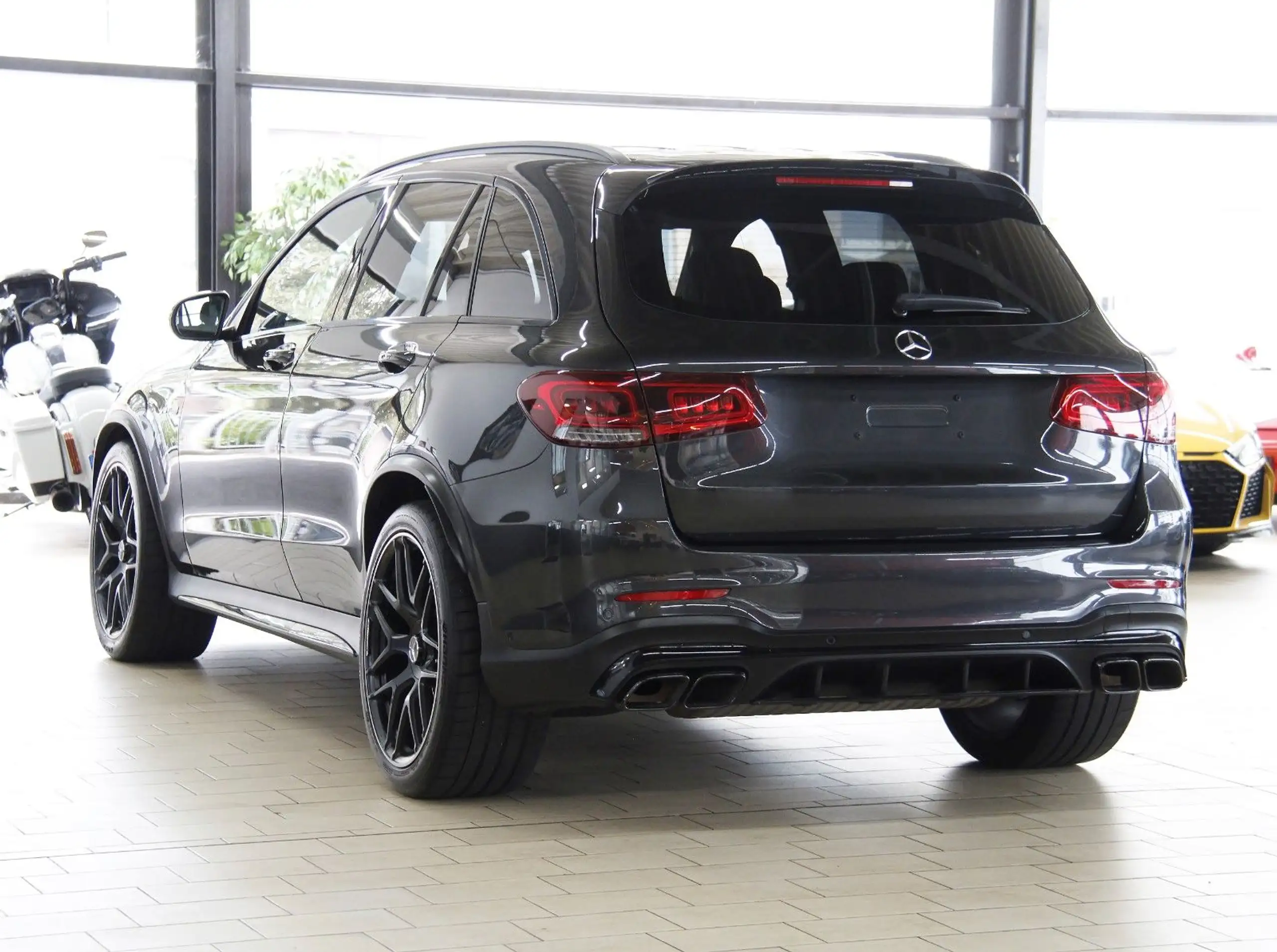 Mercedes-Benz - GLC 63 AMG