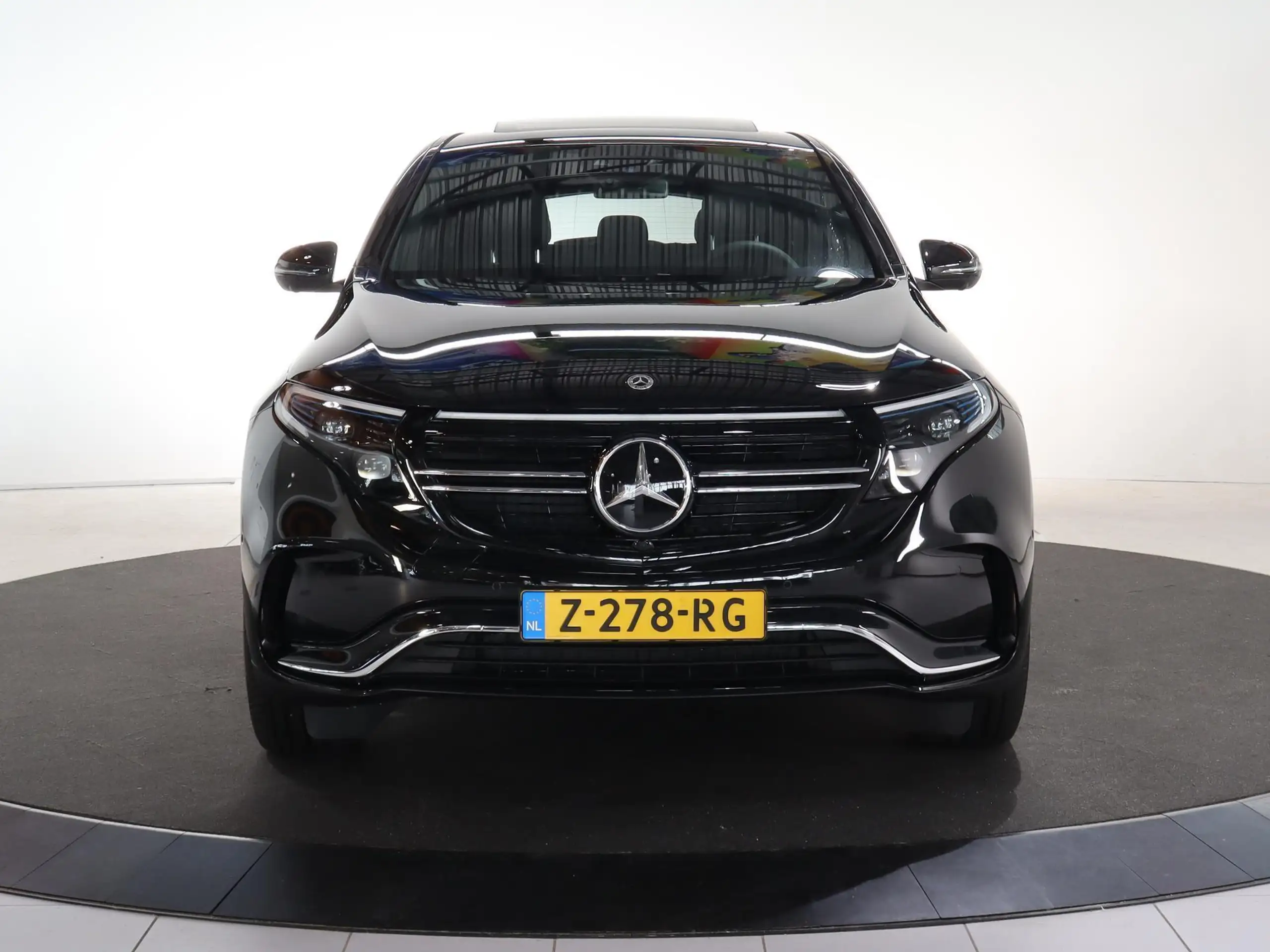 Mercedes-Benz - EQC 400