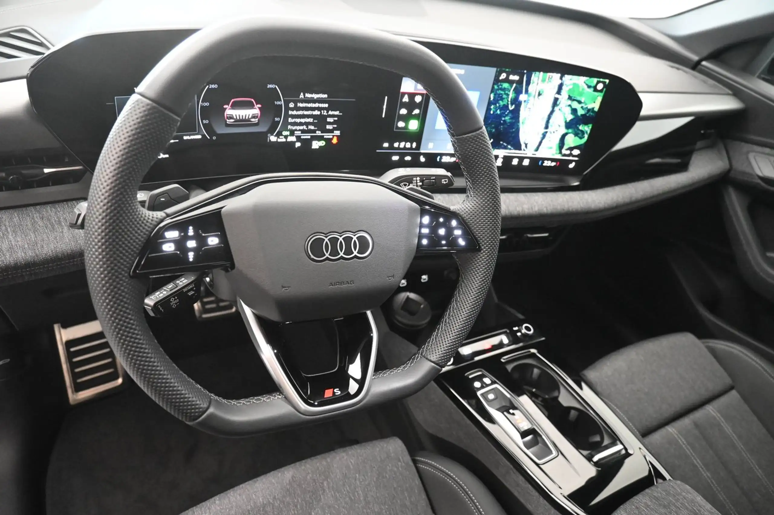 Audi - Q6