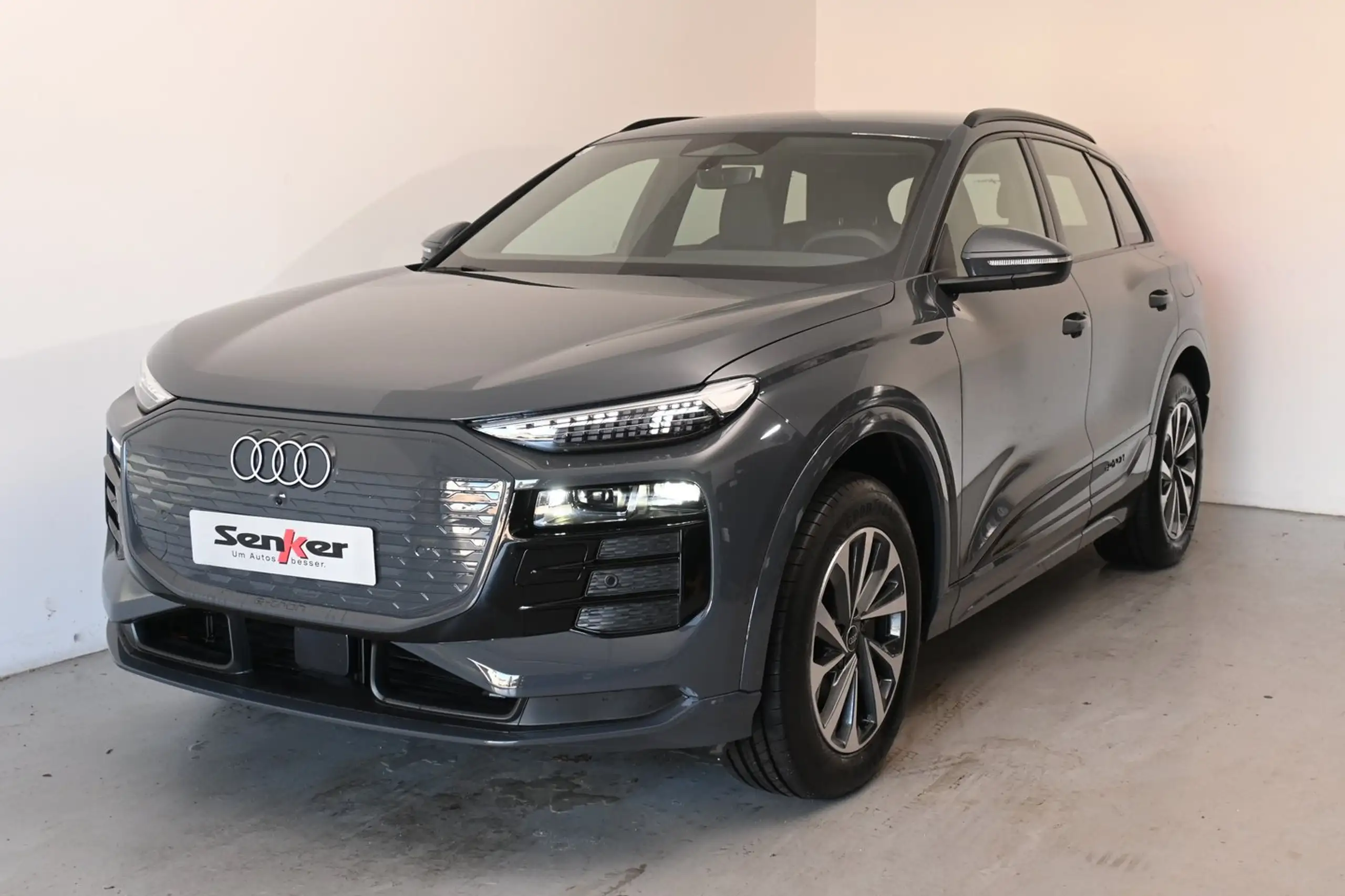 Audi - Q6