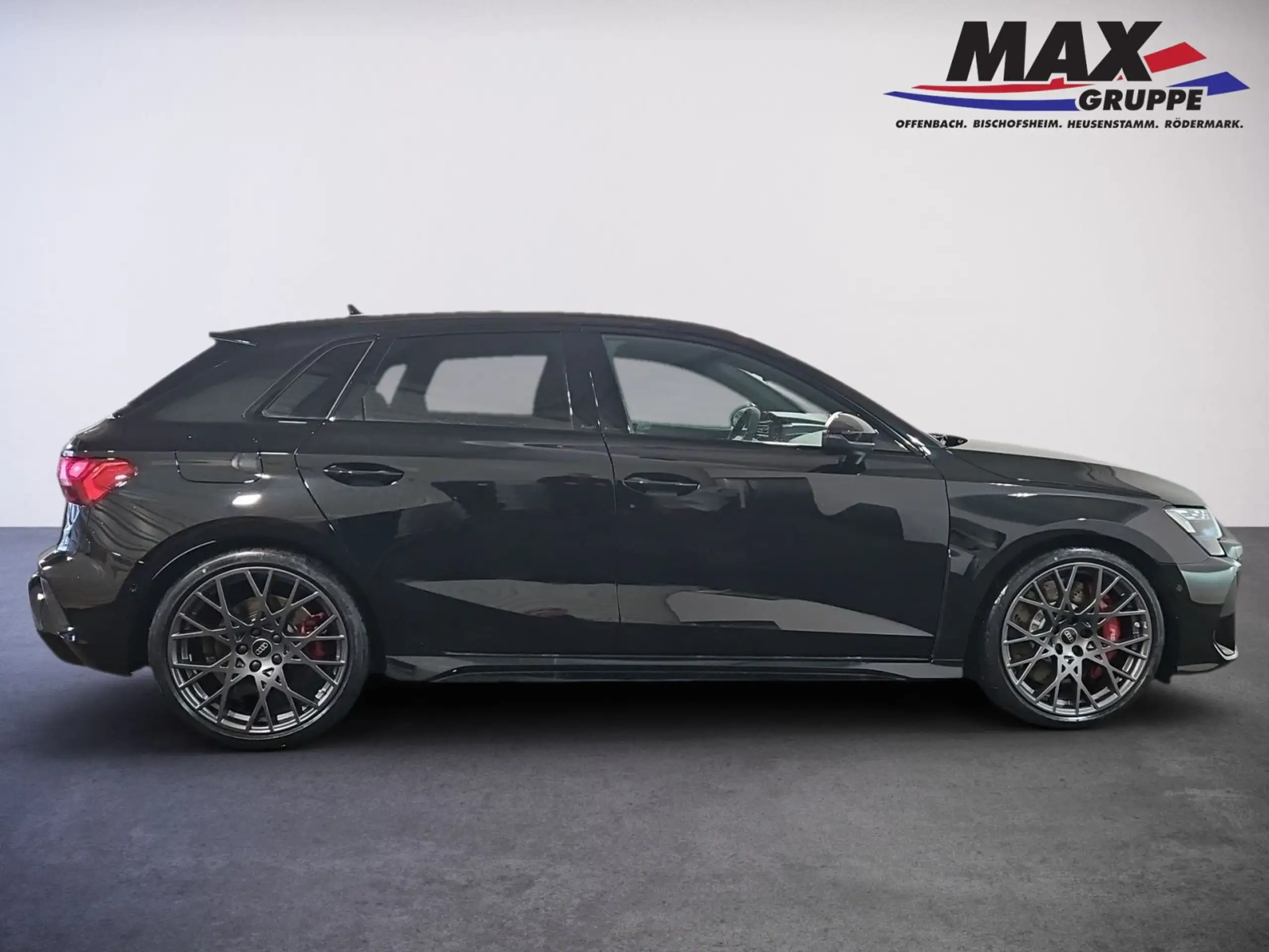 Audi - RS3