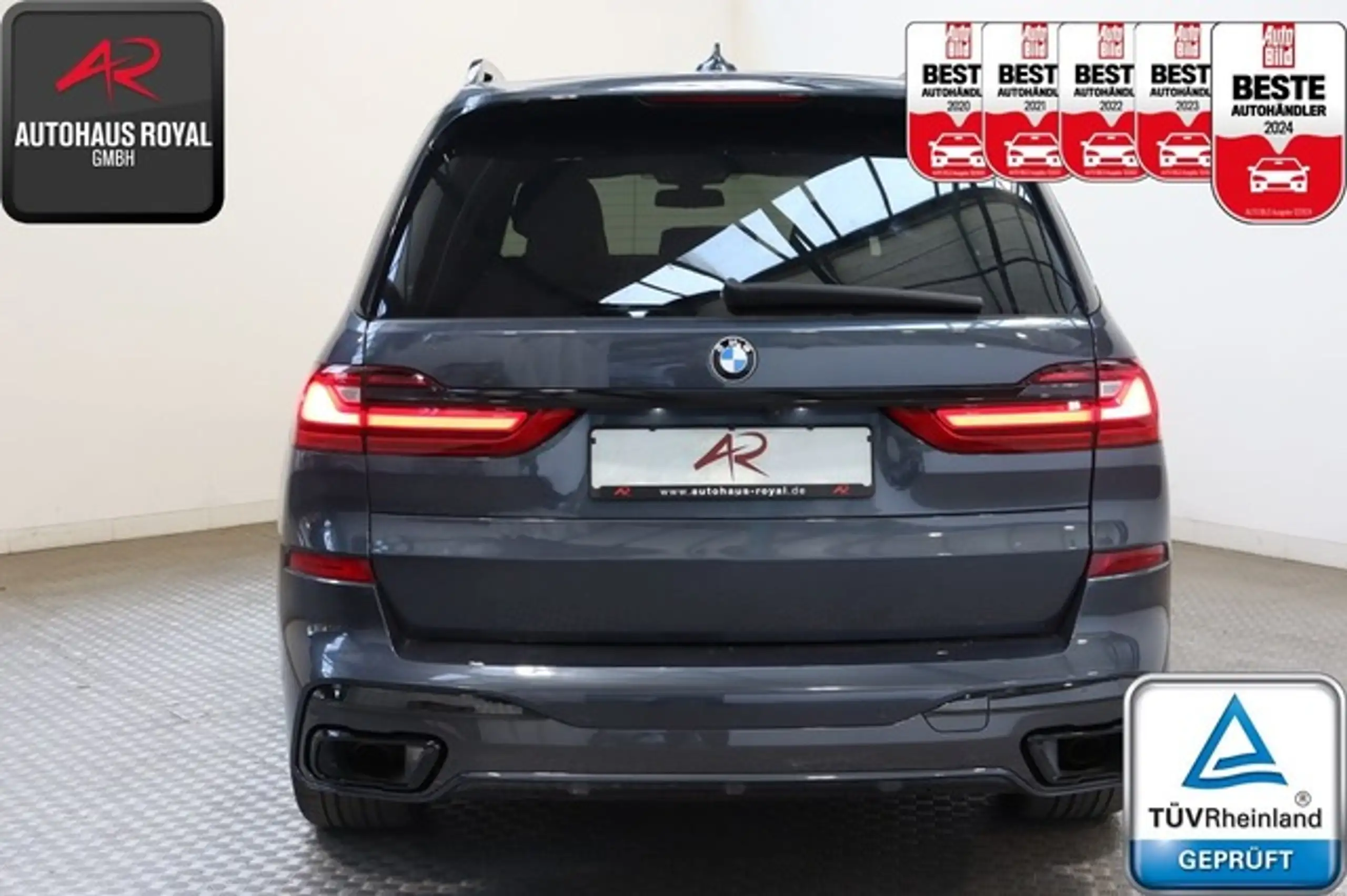 BMW - X7 M