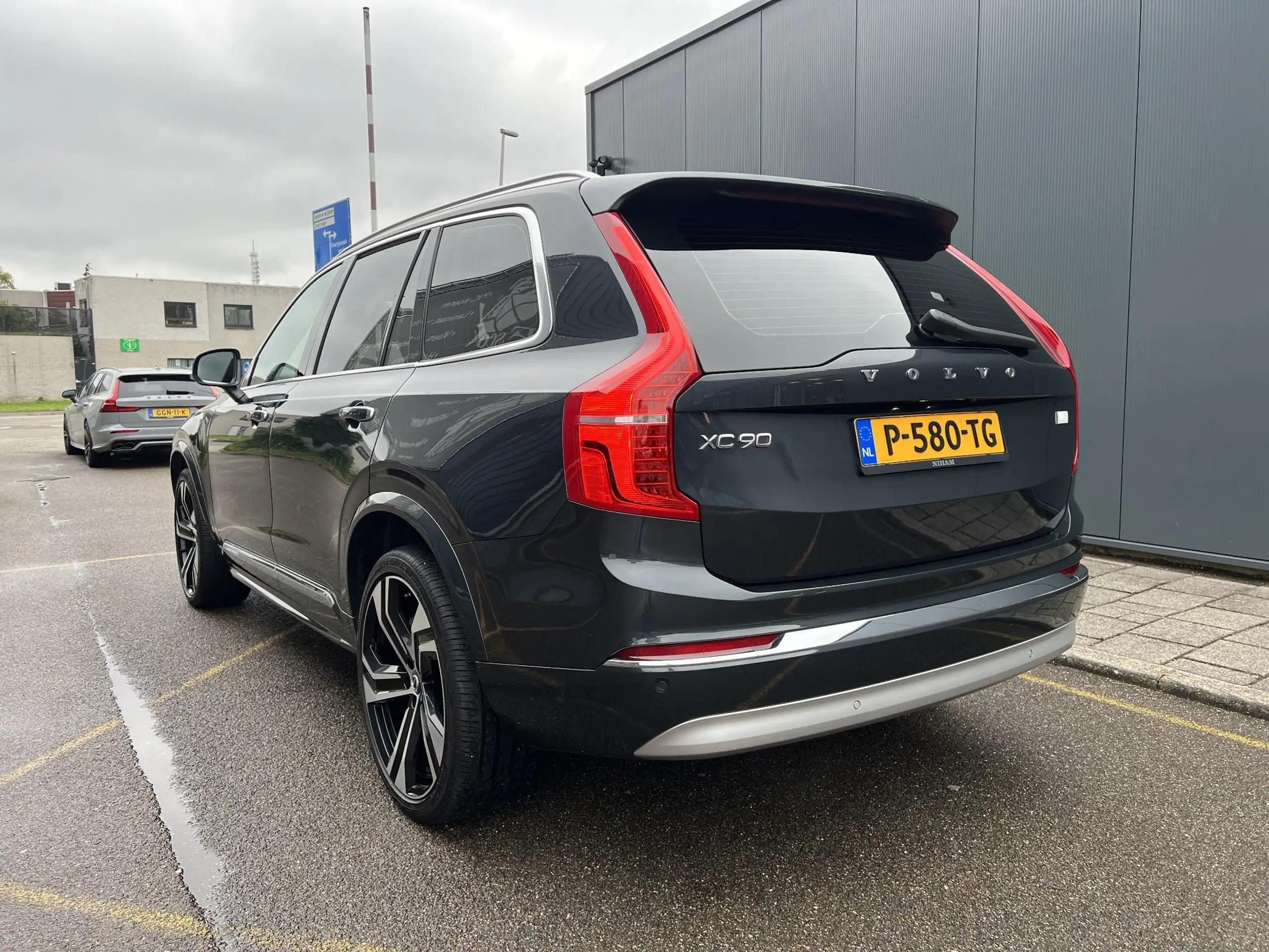 Volvo - XC90