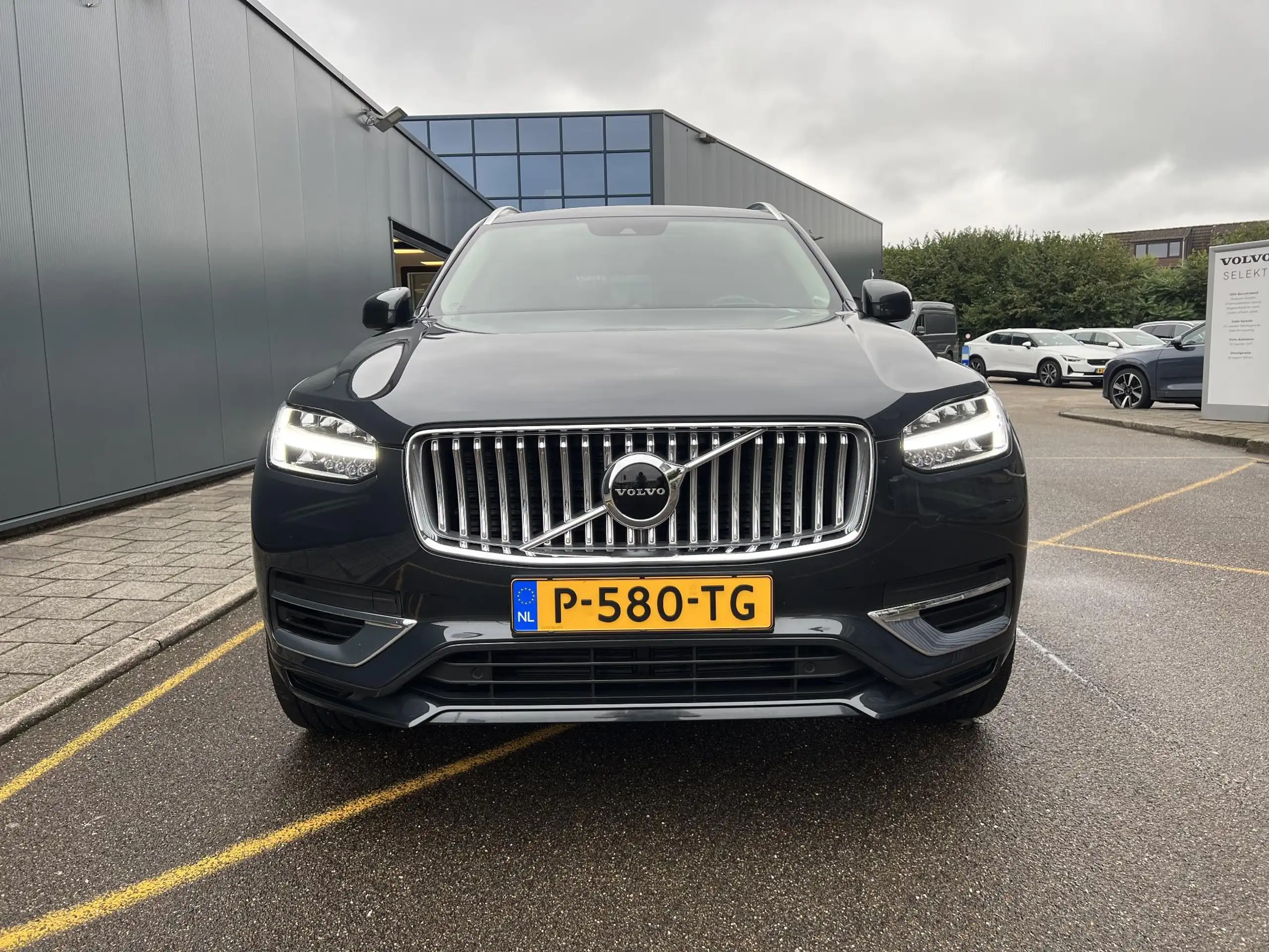 Volvo - XC90