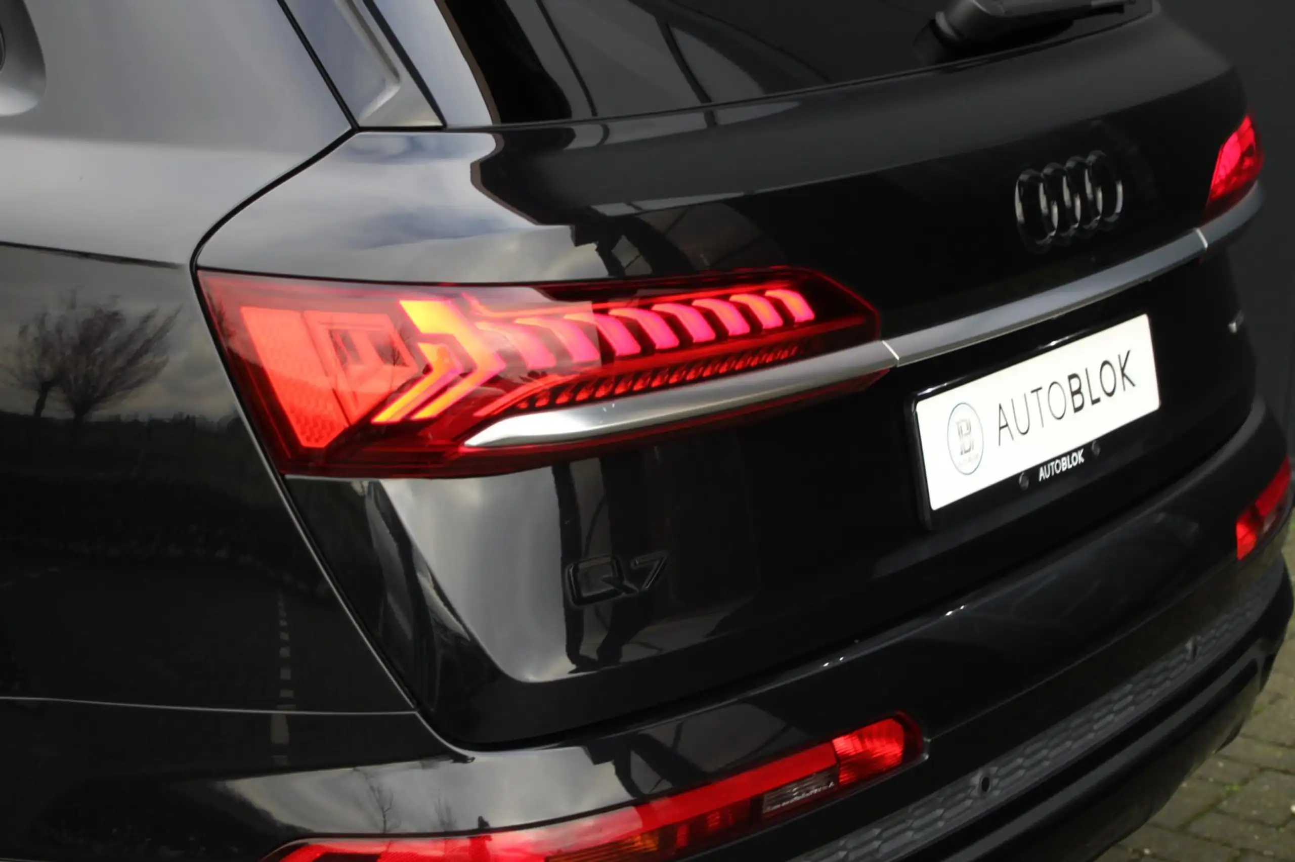 Audi - Q7