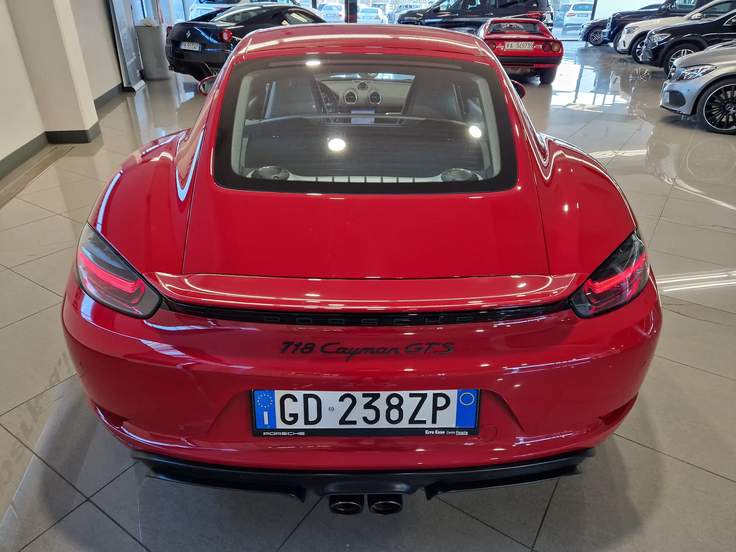 Porsche - Cayman