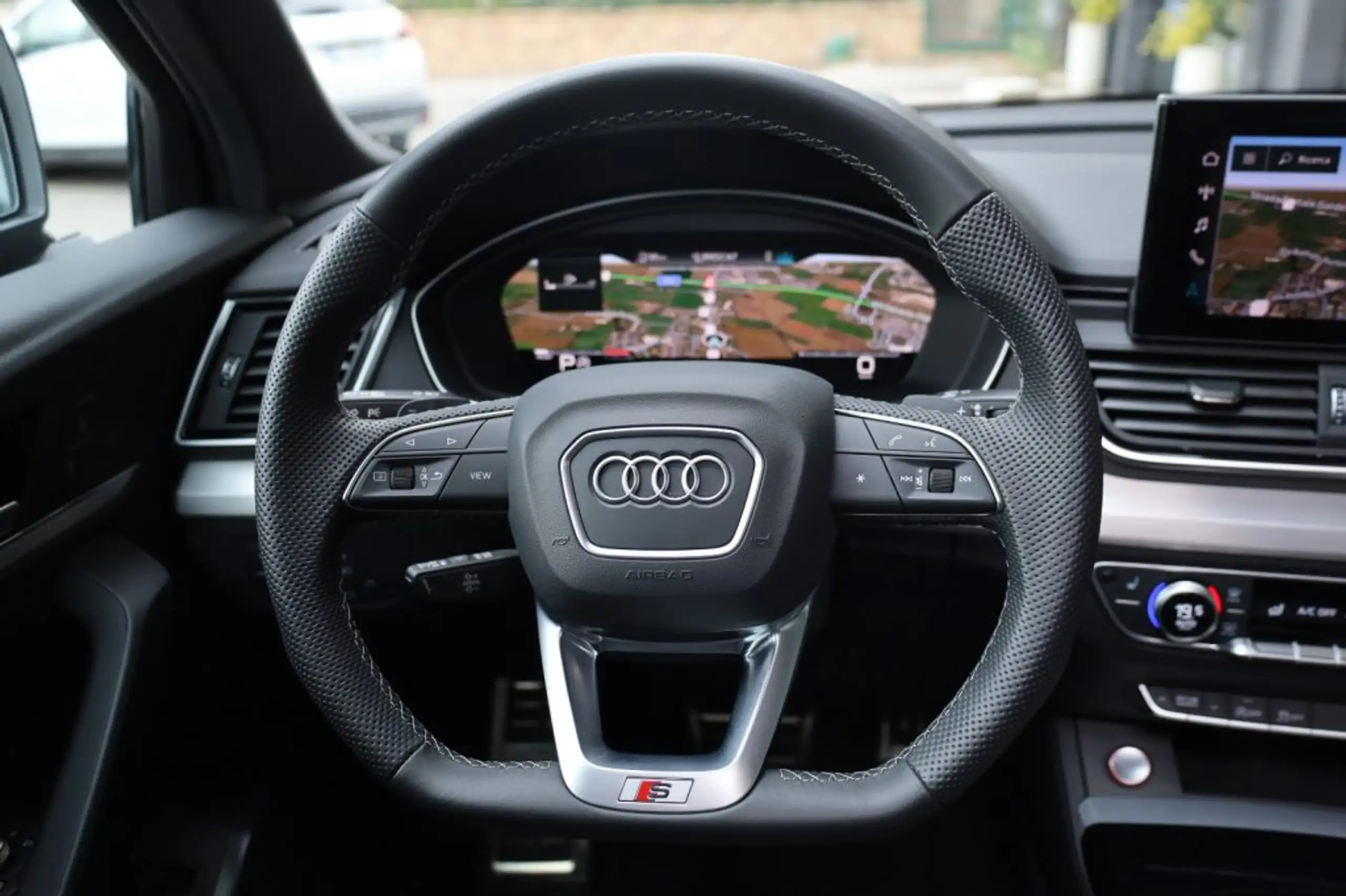 Audi - SQ5