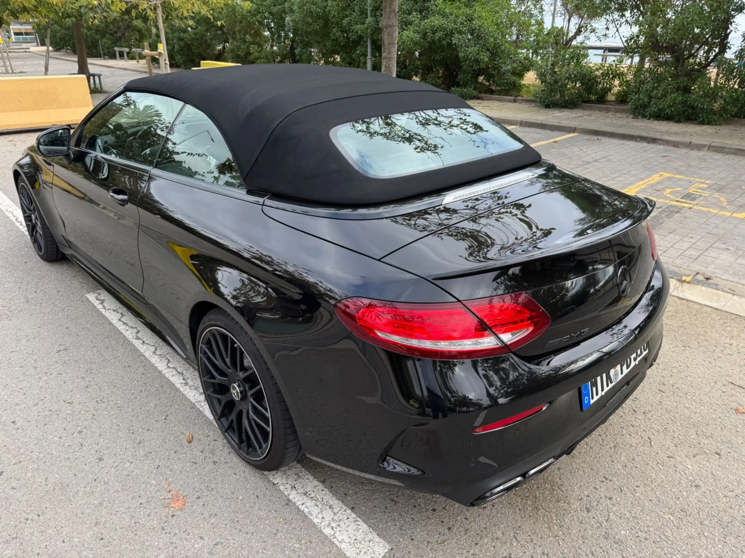 Mercedes-Benz - C 63 AMG