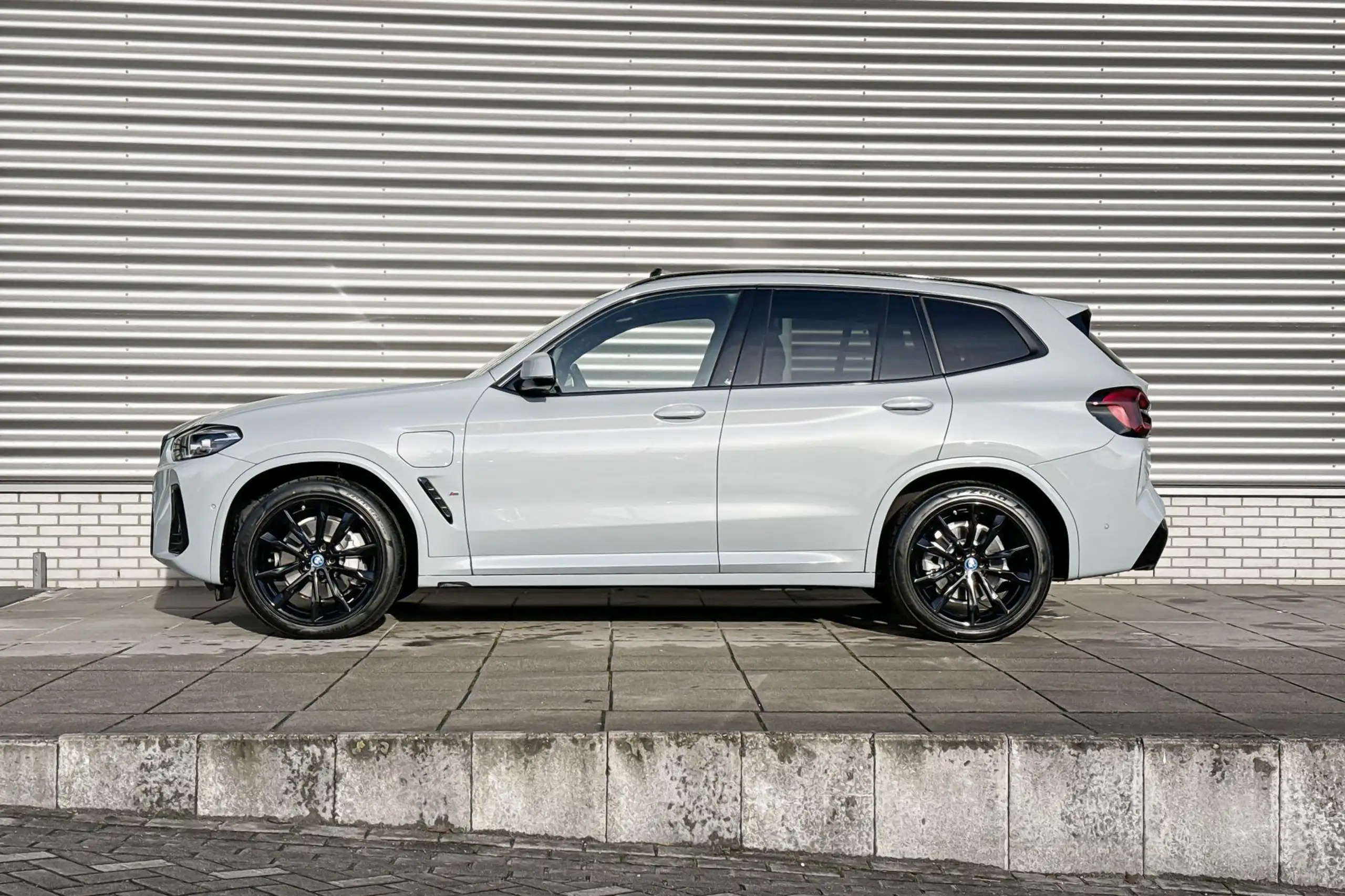 BMW - X3