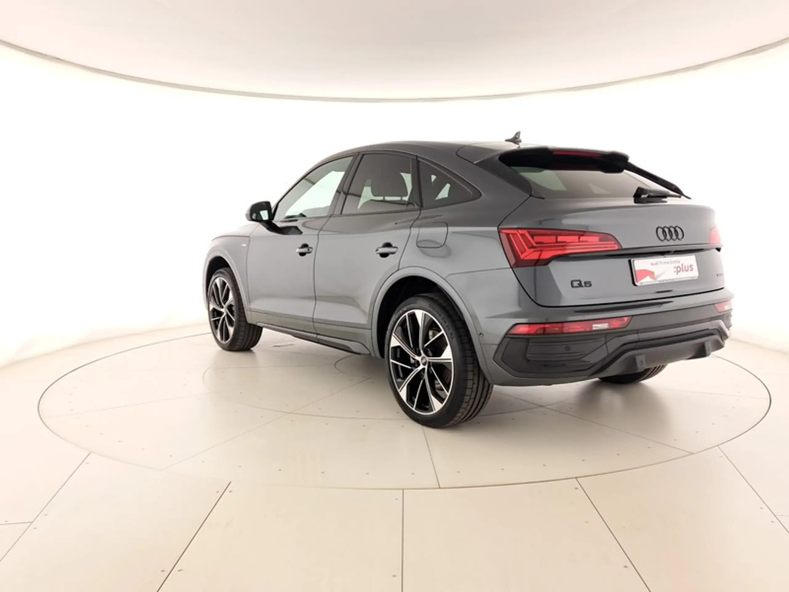 Audi - Q5