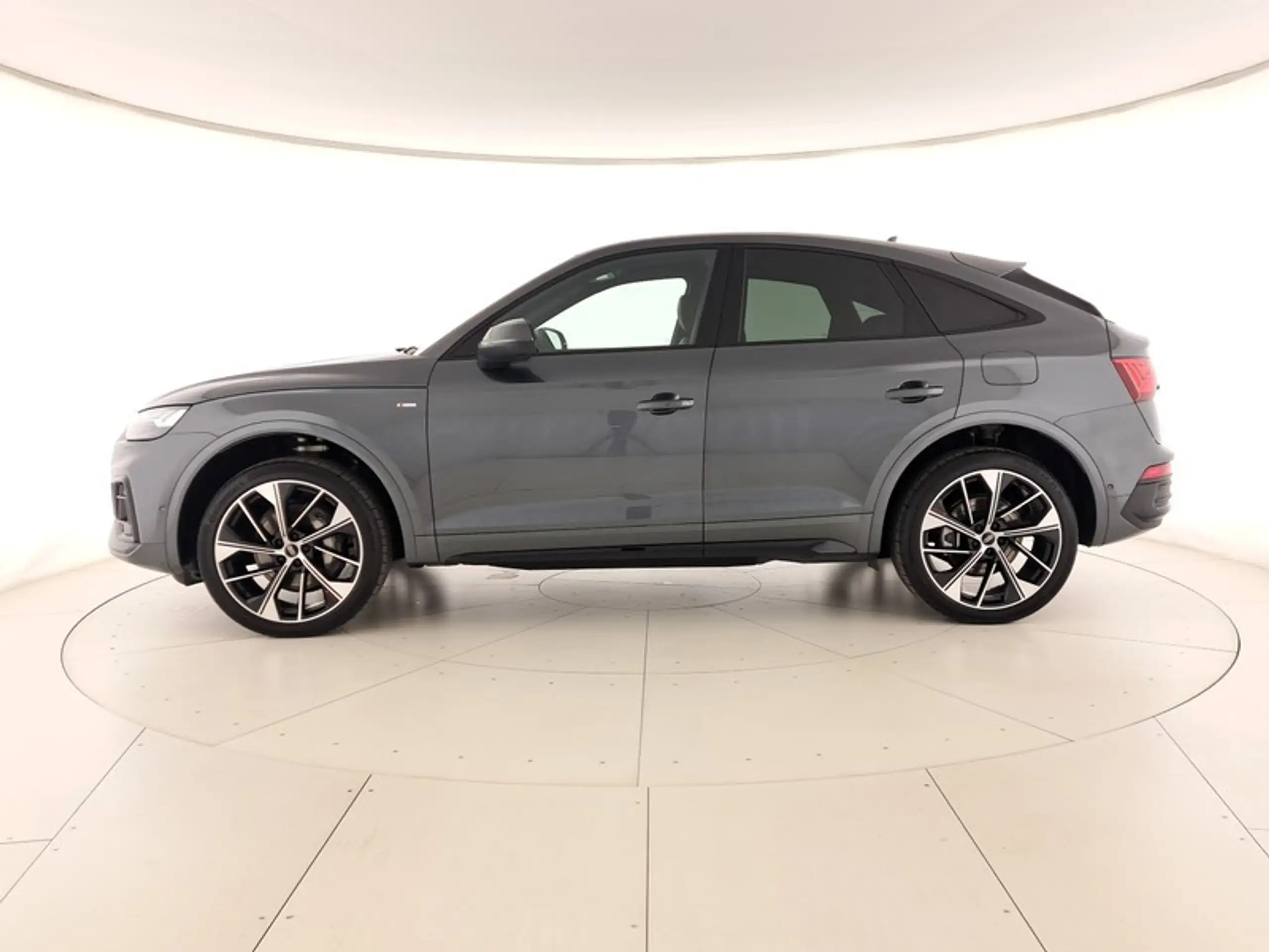 Audi - Q5