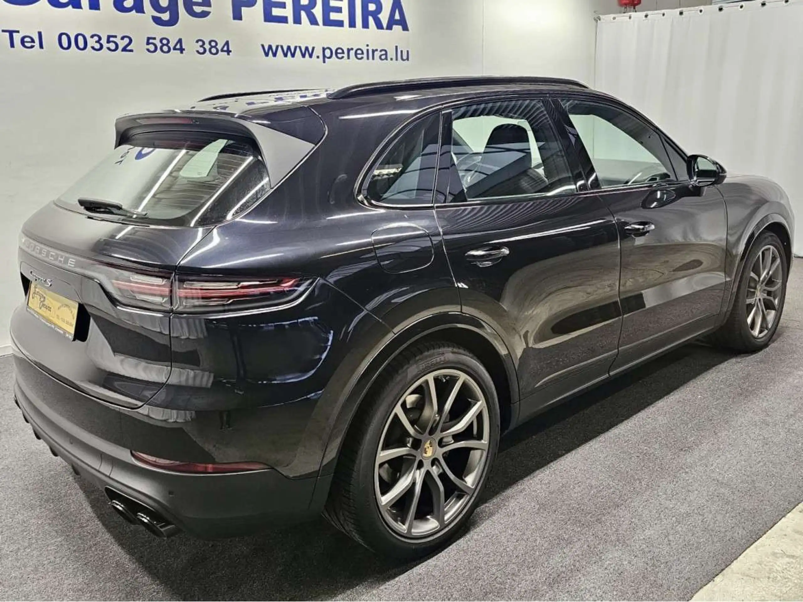 Porsche - Cayenne