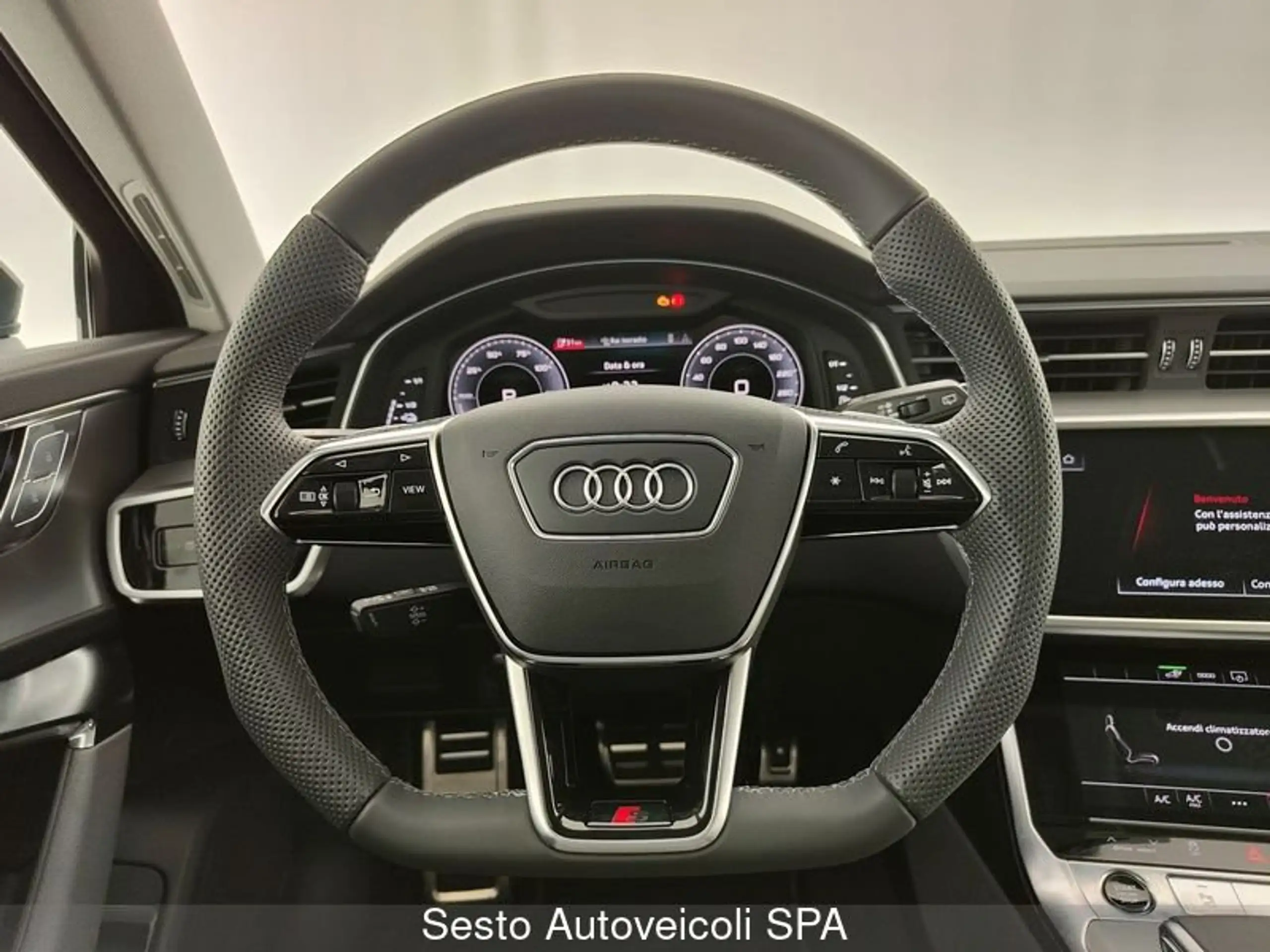 Audi - A6