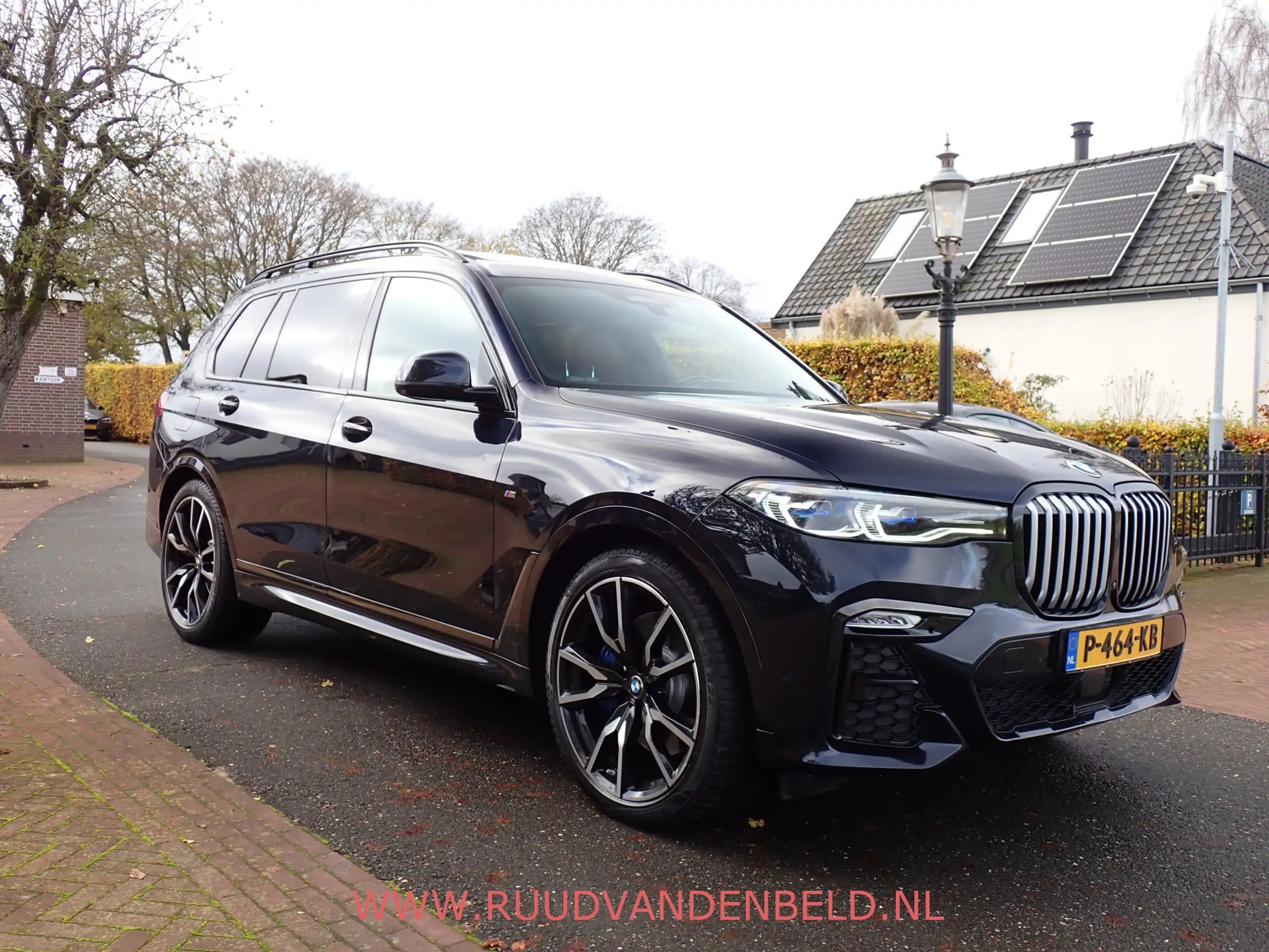 BMW - X7