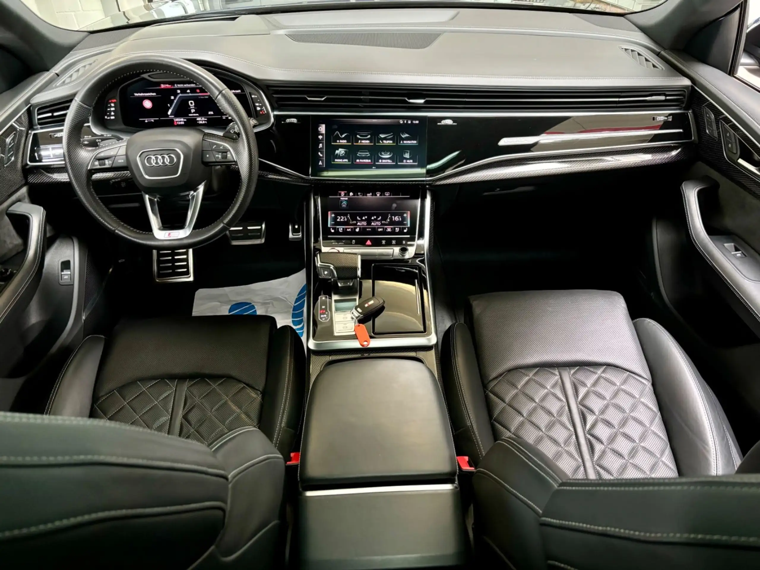 Audi - SQ8