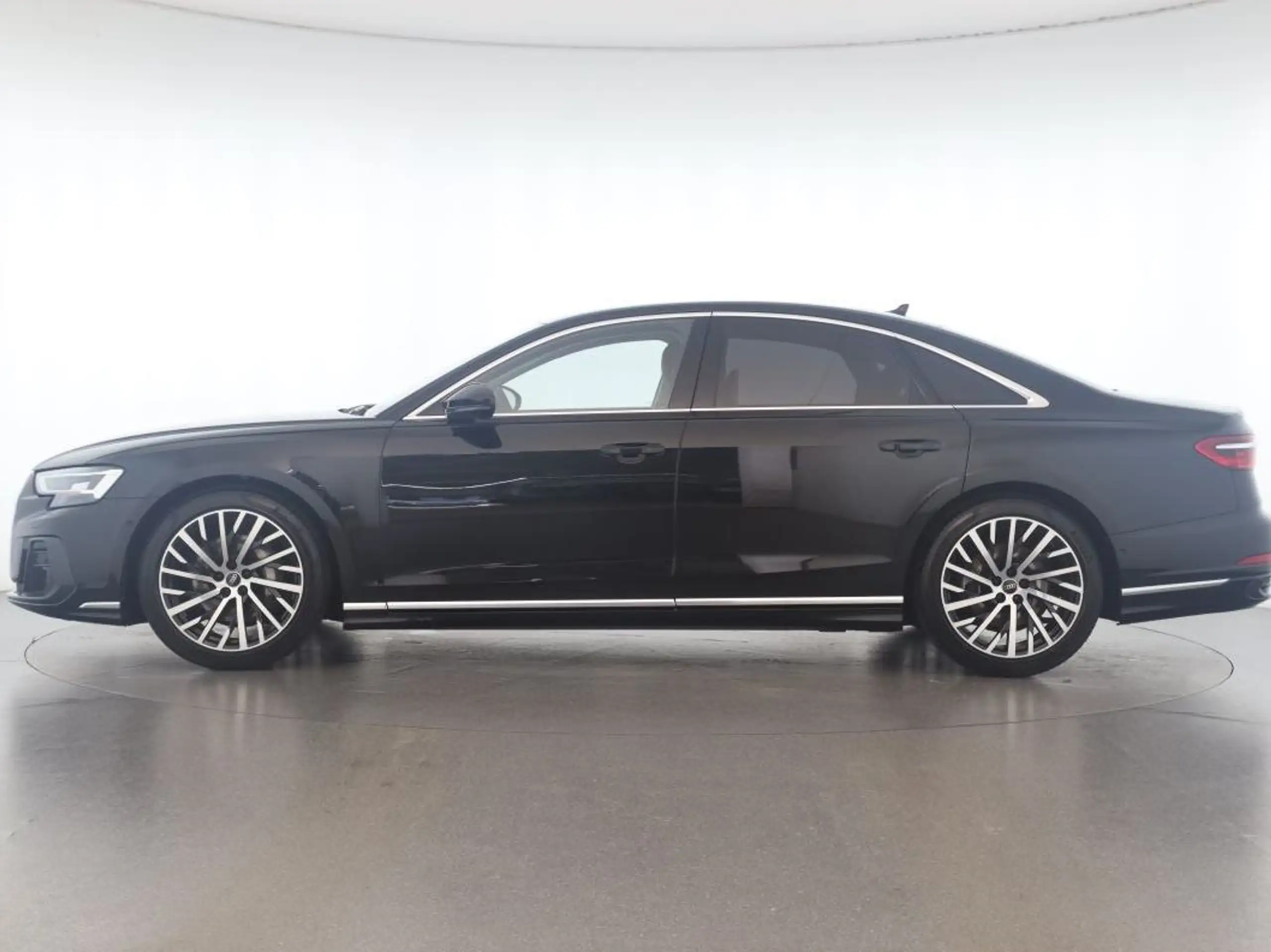 Audi - A8