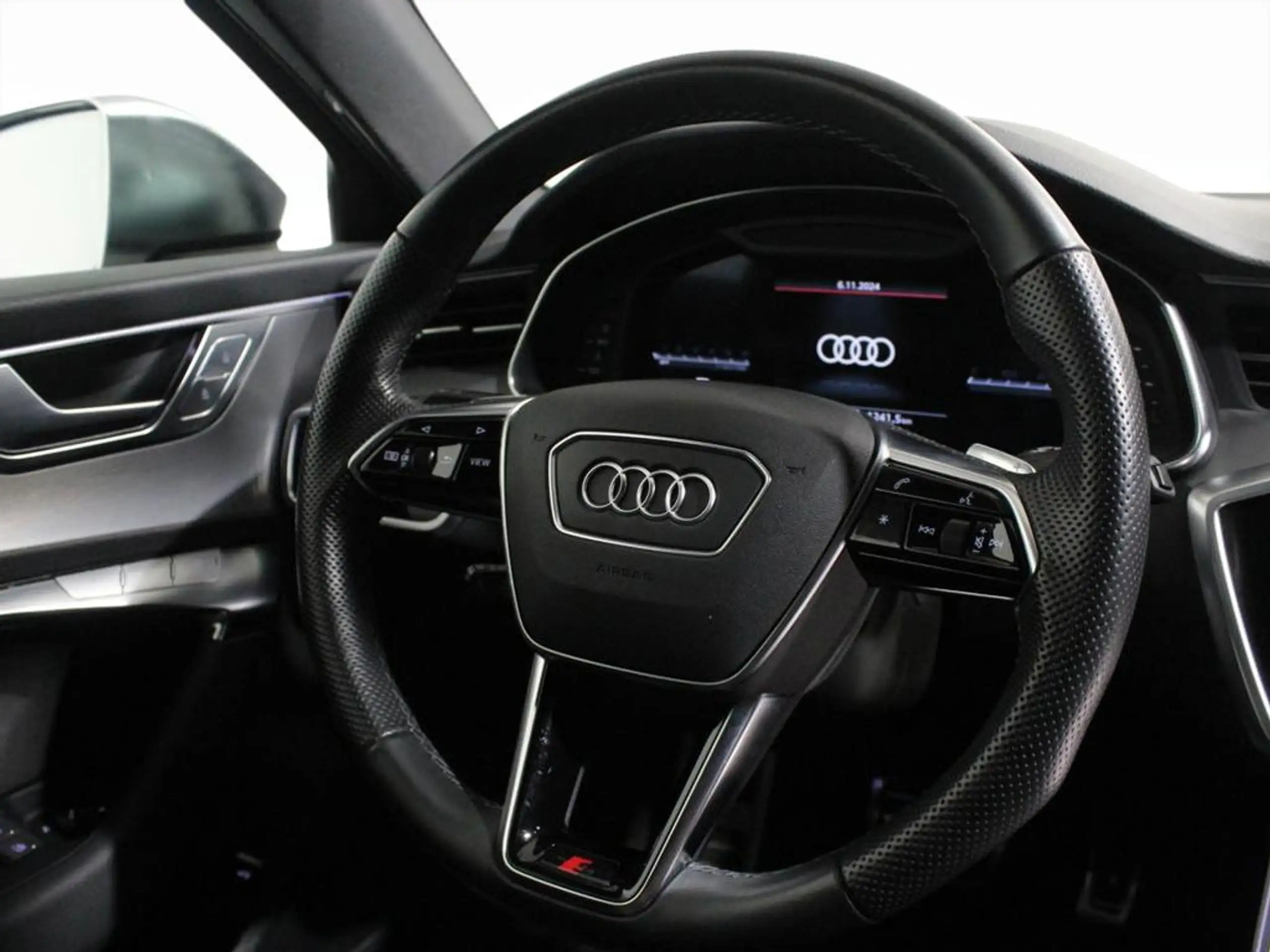 Audi - A6