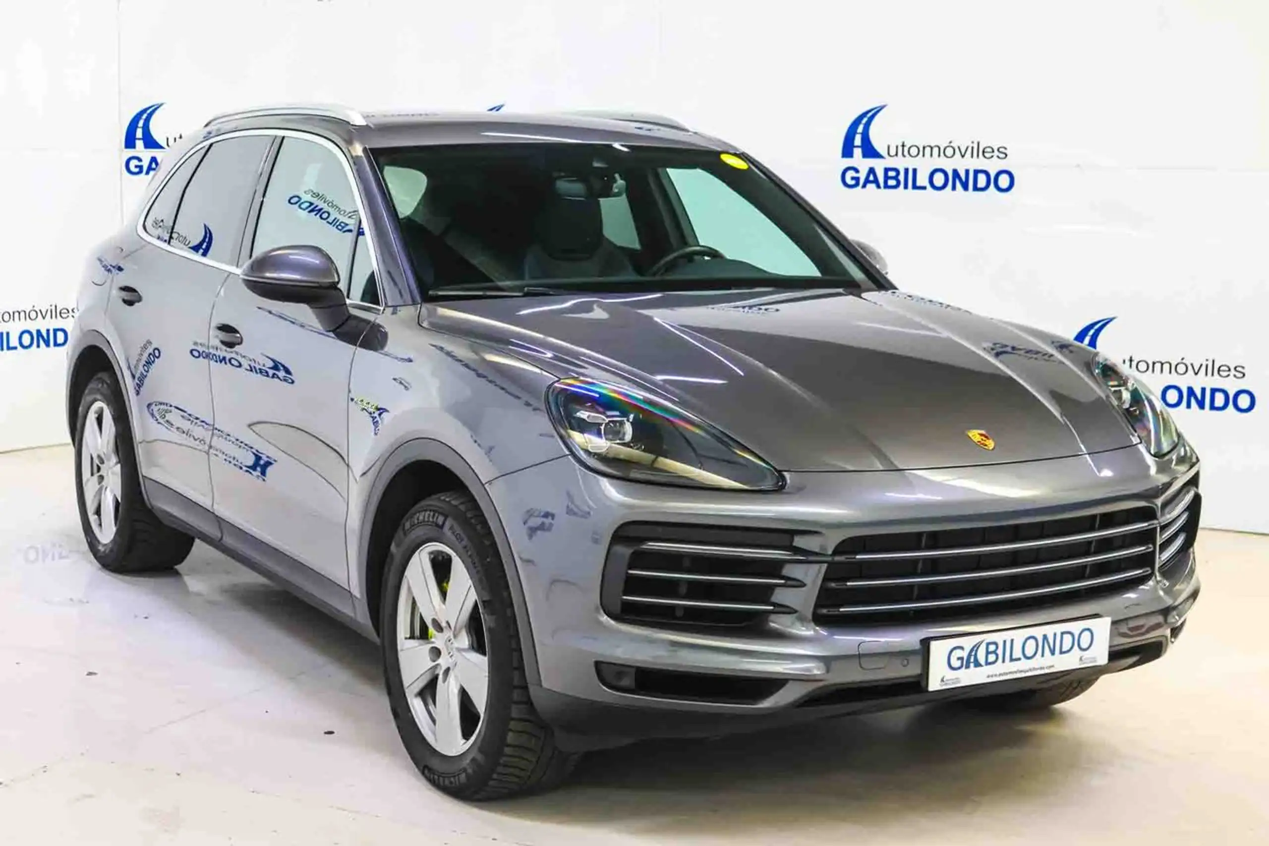 Porsche - Cayenne