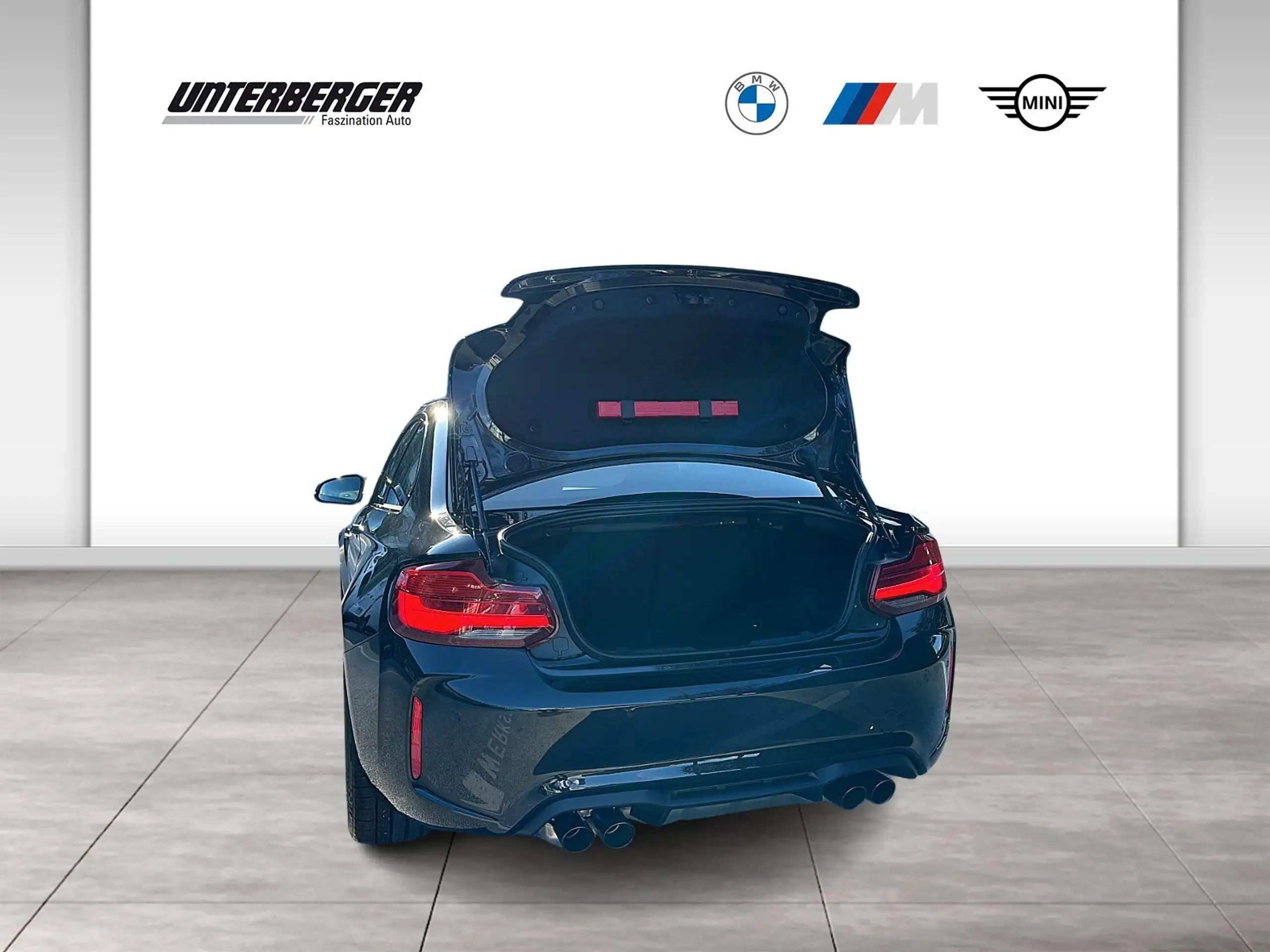 BMW - M2