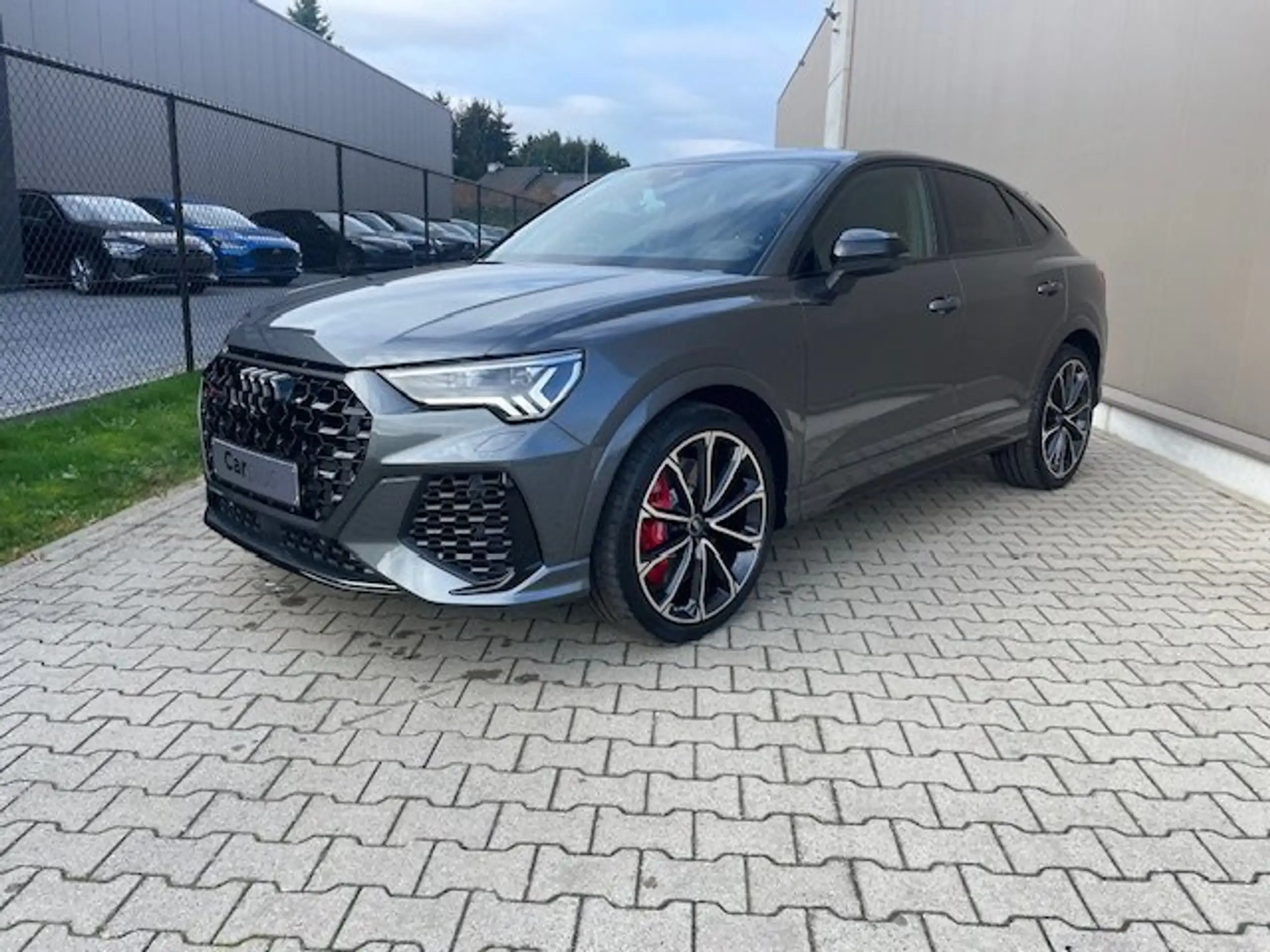 Audi - RS Q3