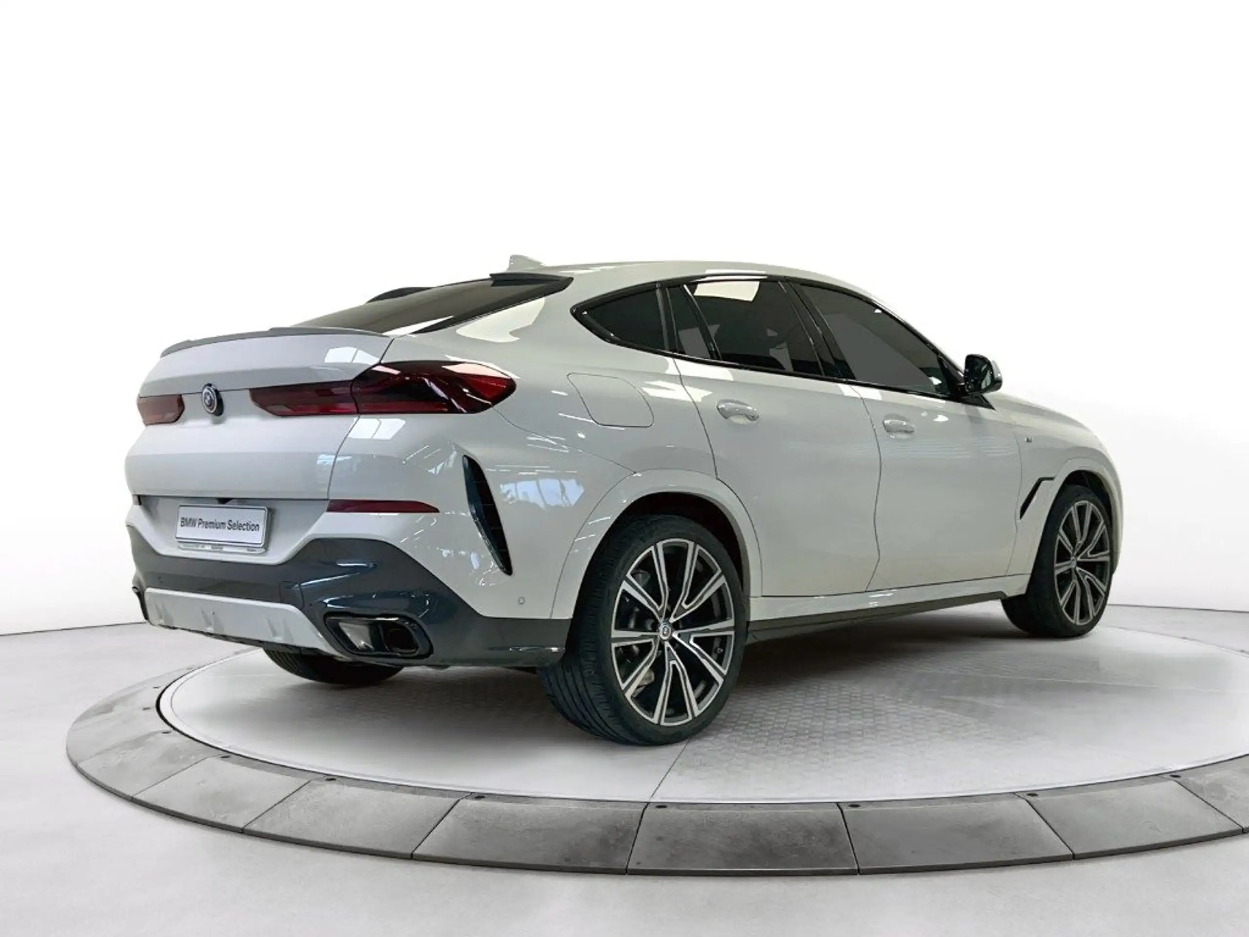 BMW - X6