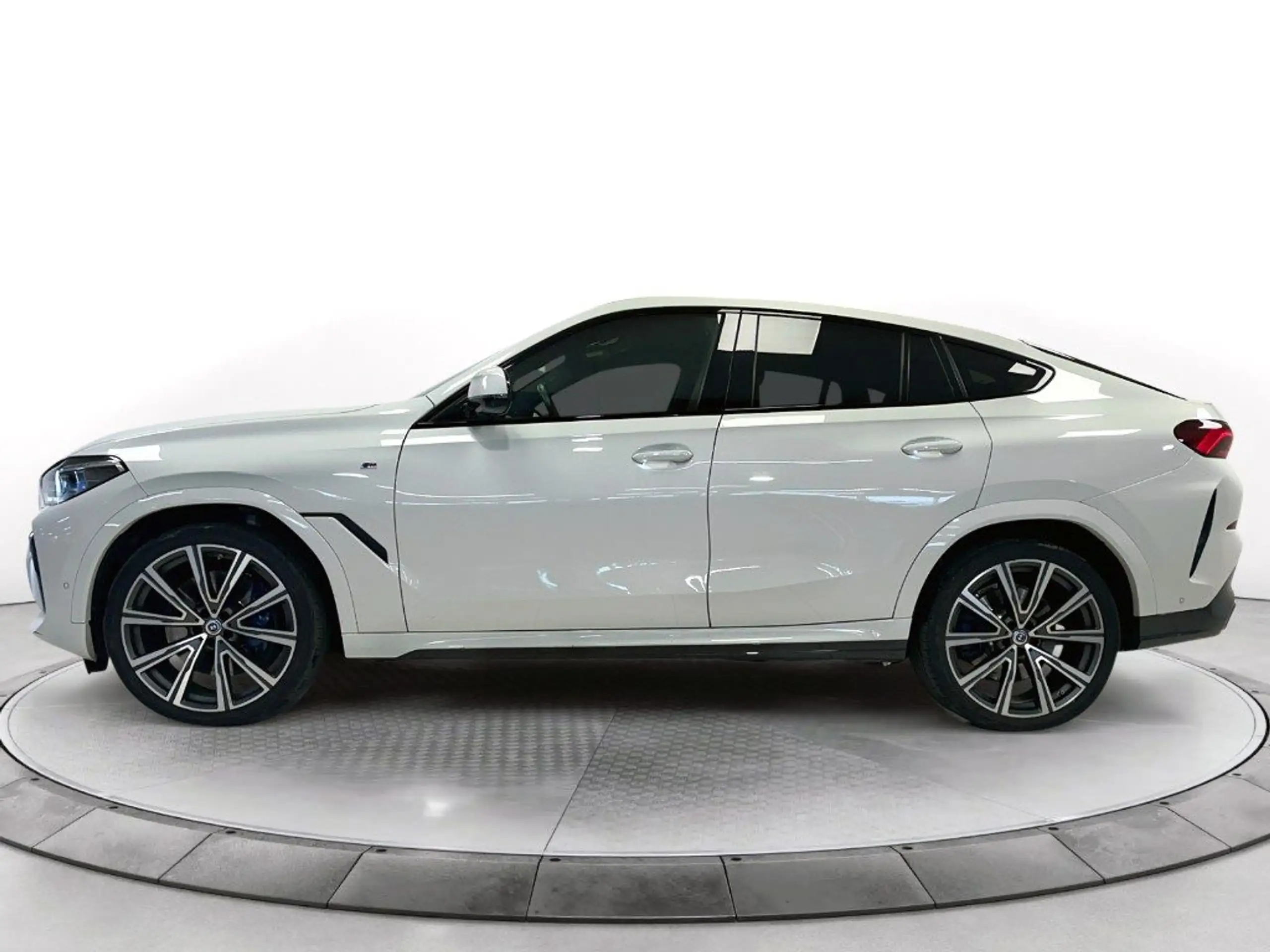 BMW - X6