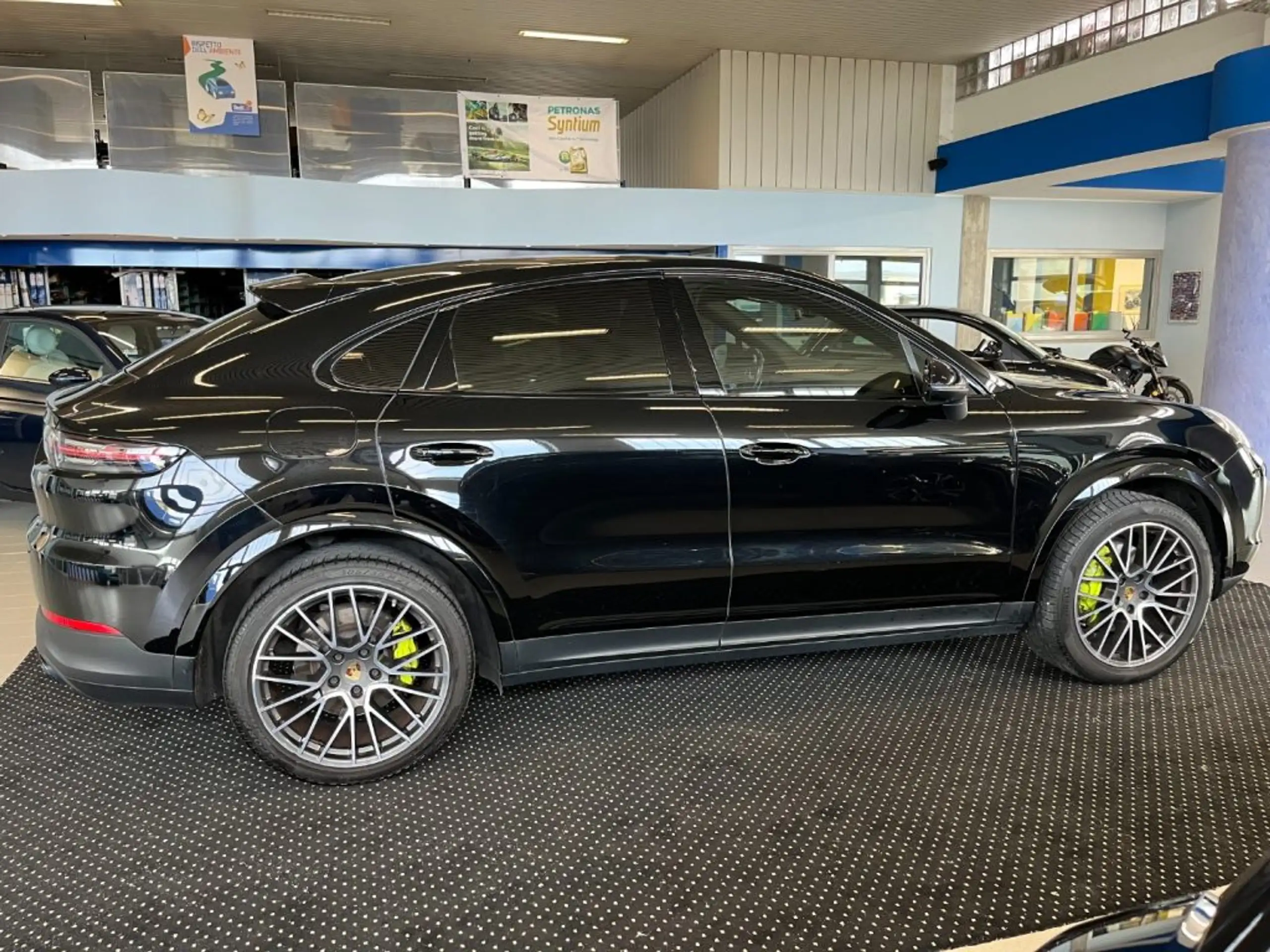 Porsche - Cayenne