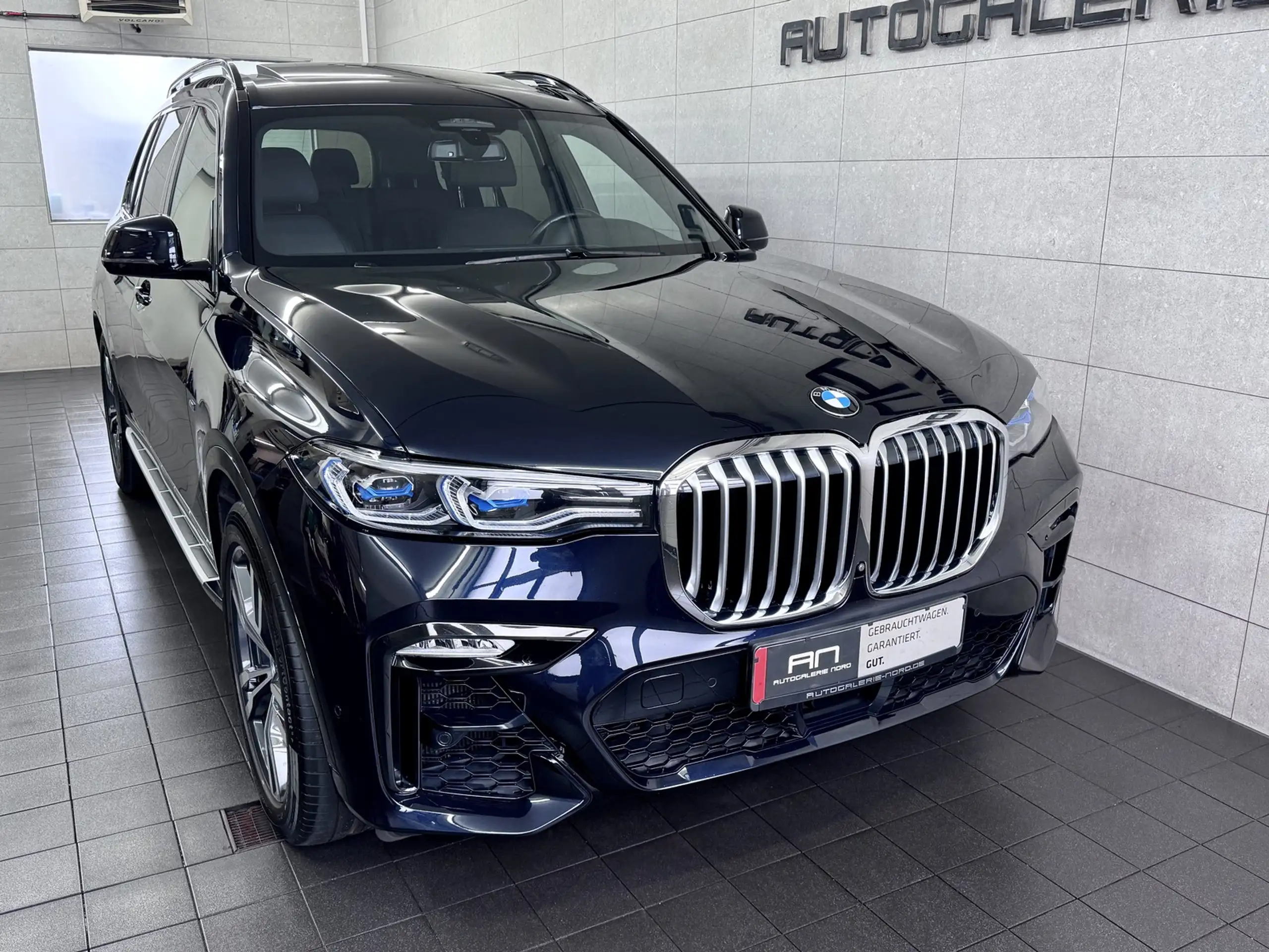 BMW - X7