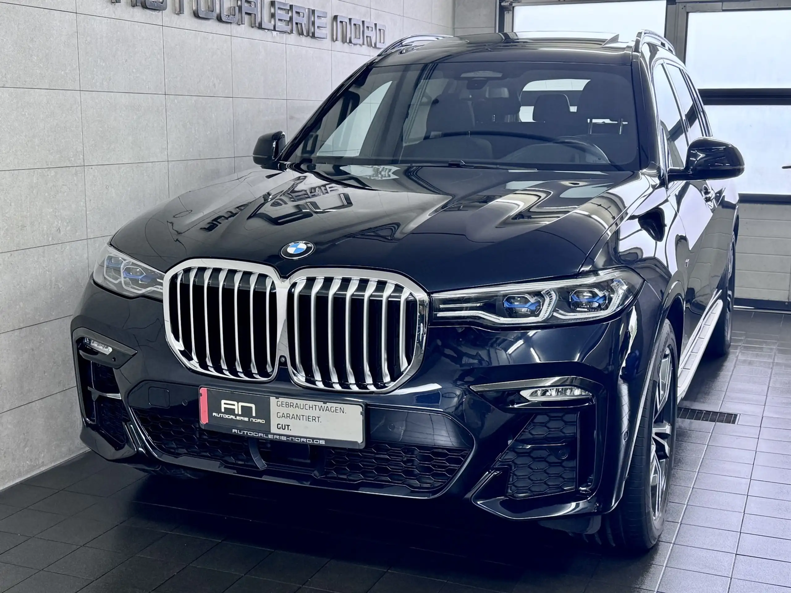 BMW - X7