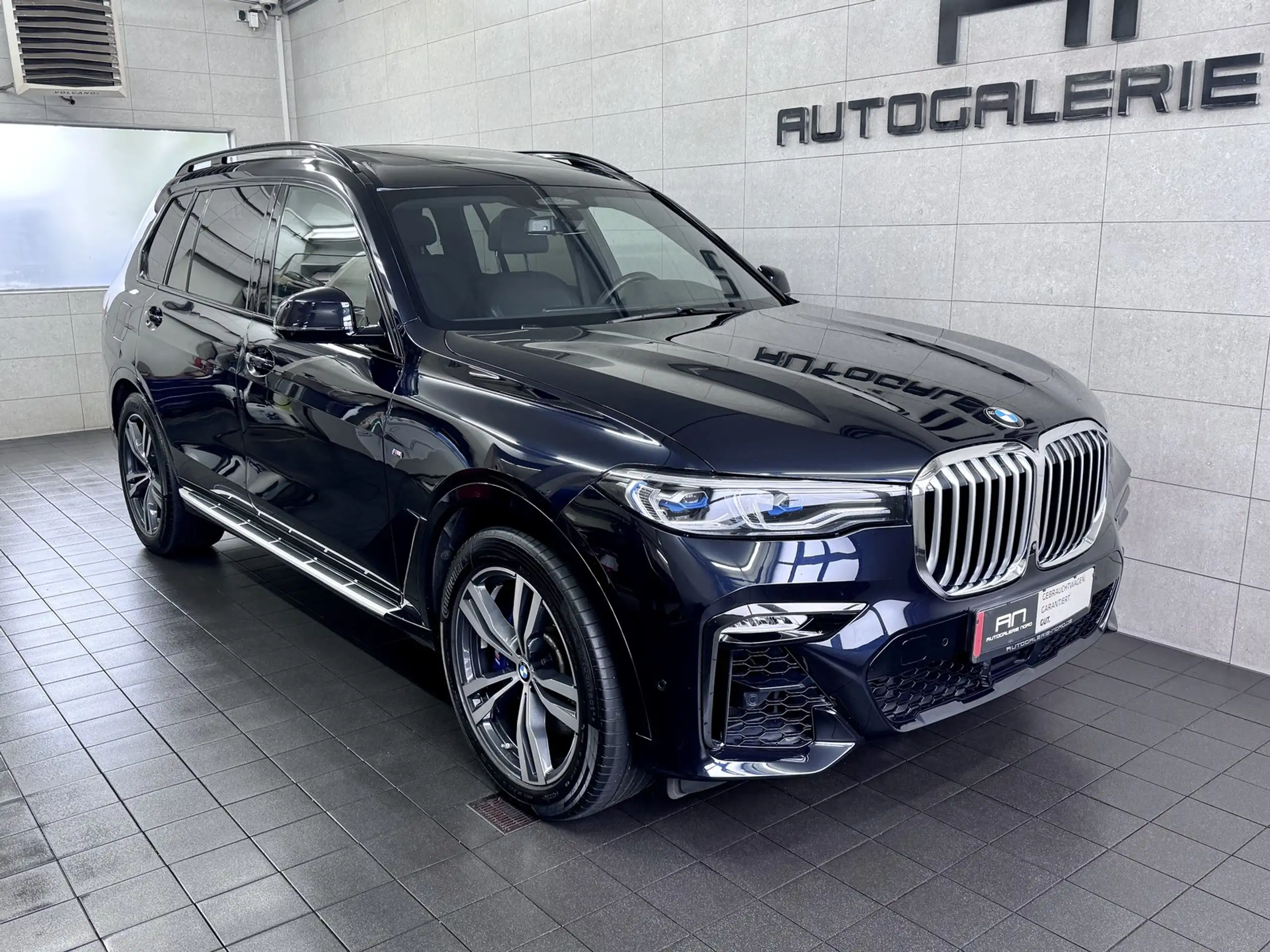 BMW - X7