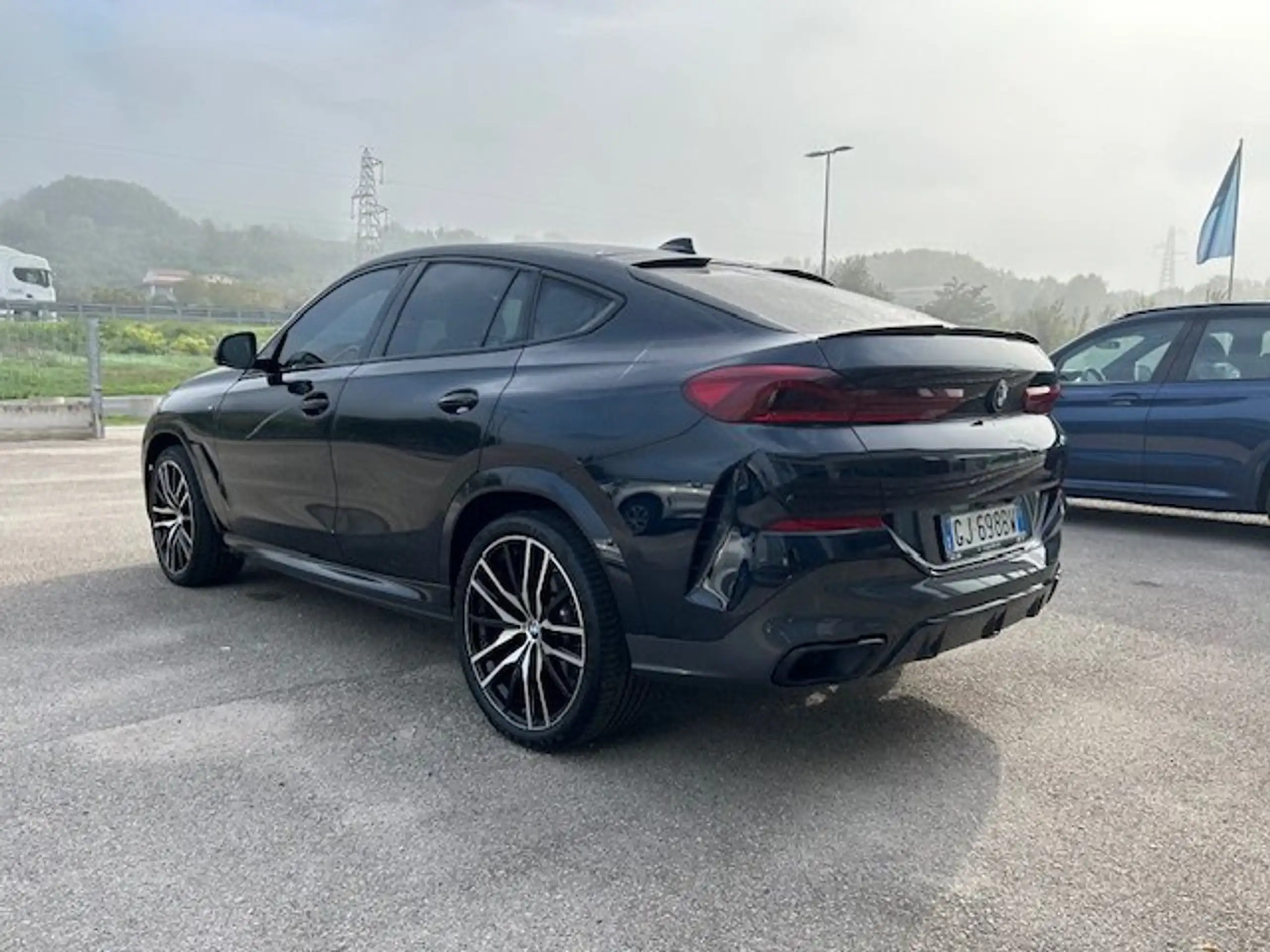 BMW - X6