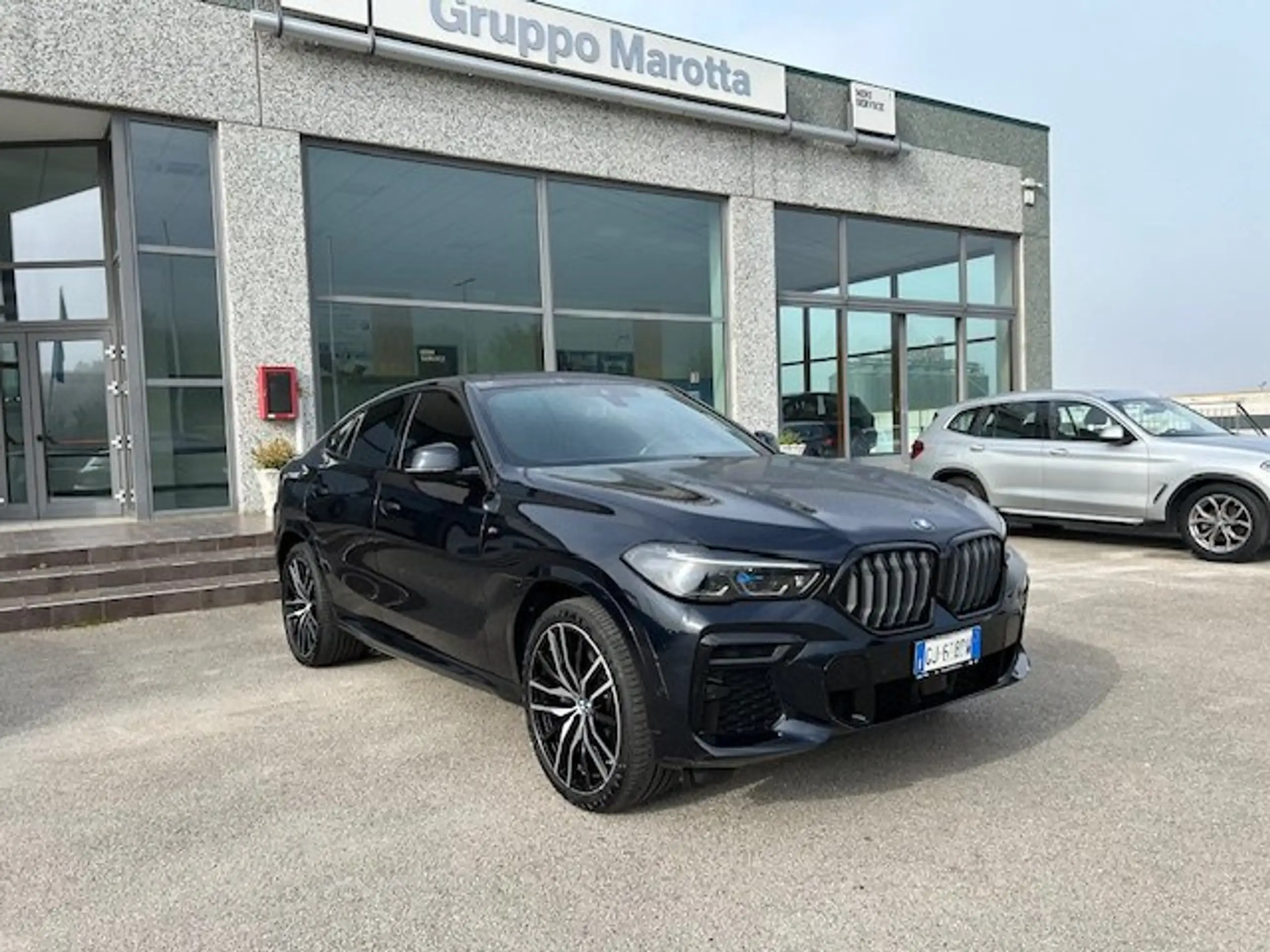 BMW - X6