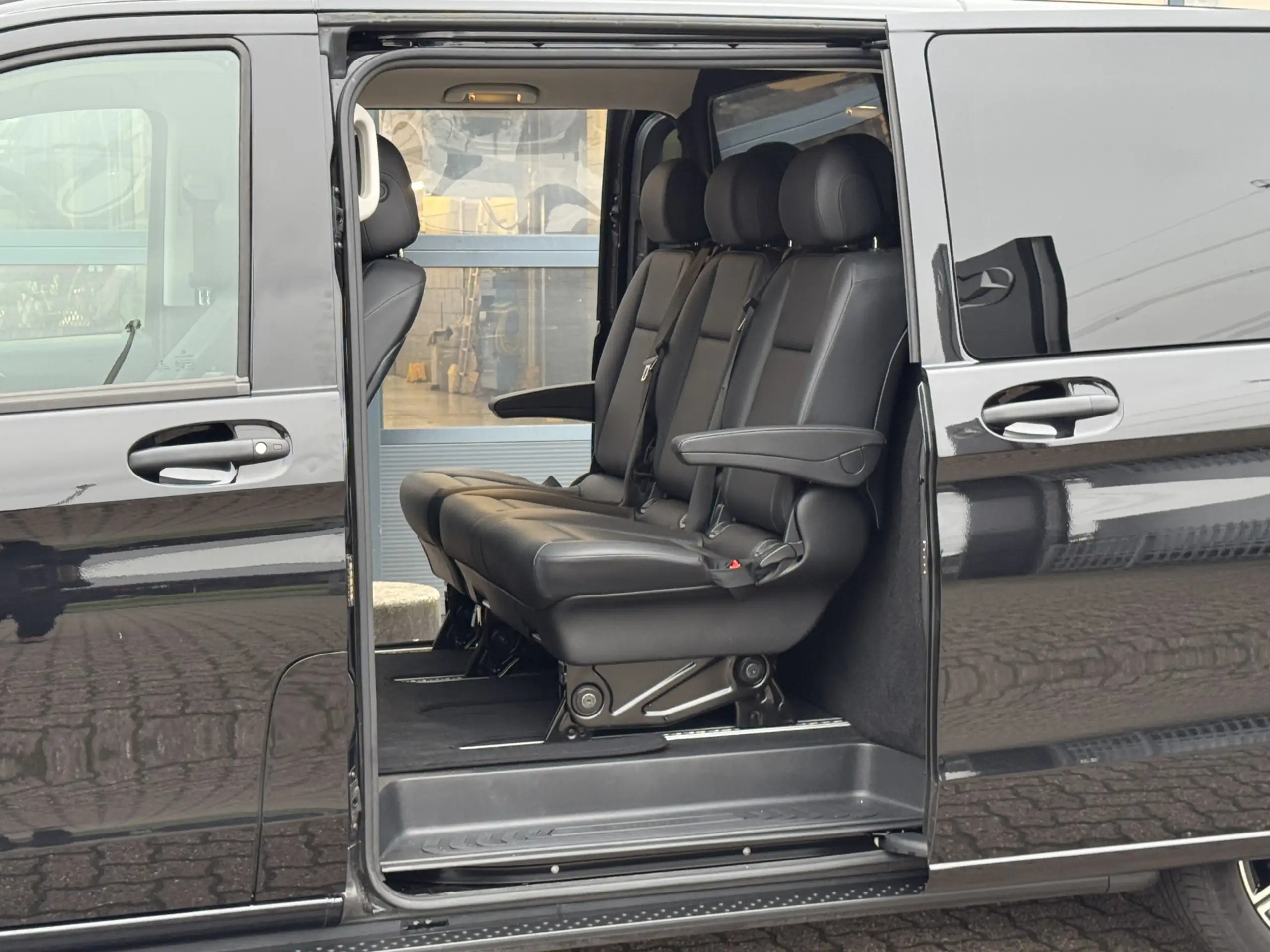 Mercedes-Benz - Vito