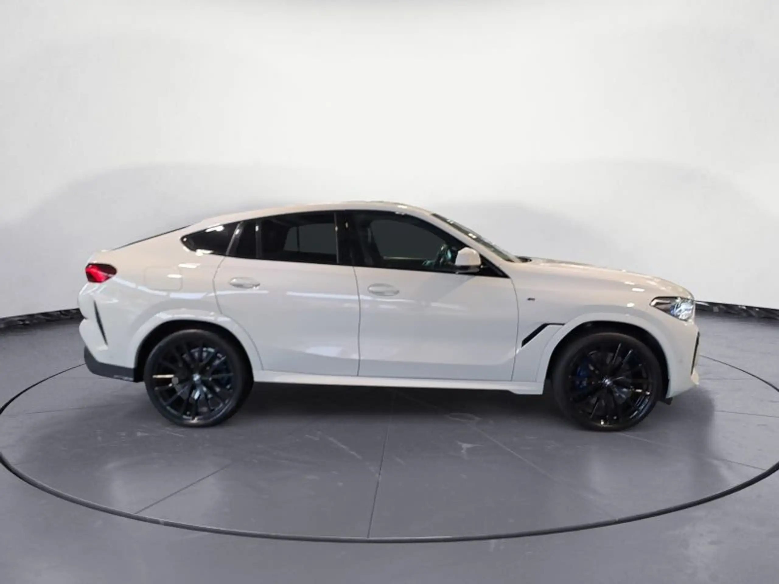 BMW - X6