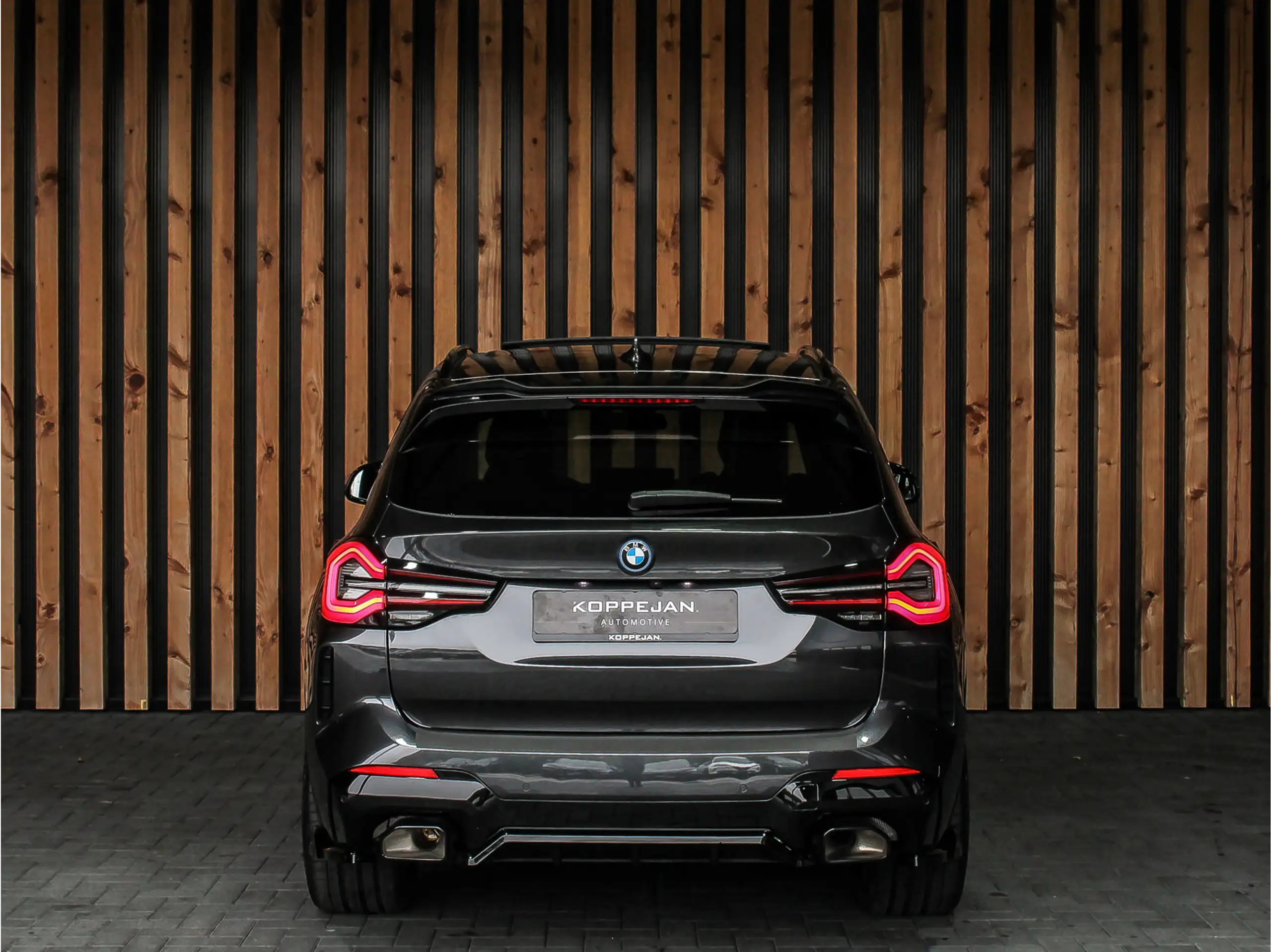 BMW - X3