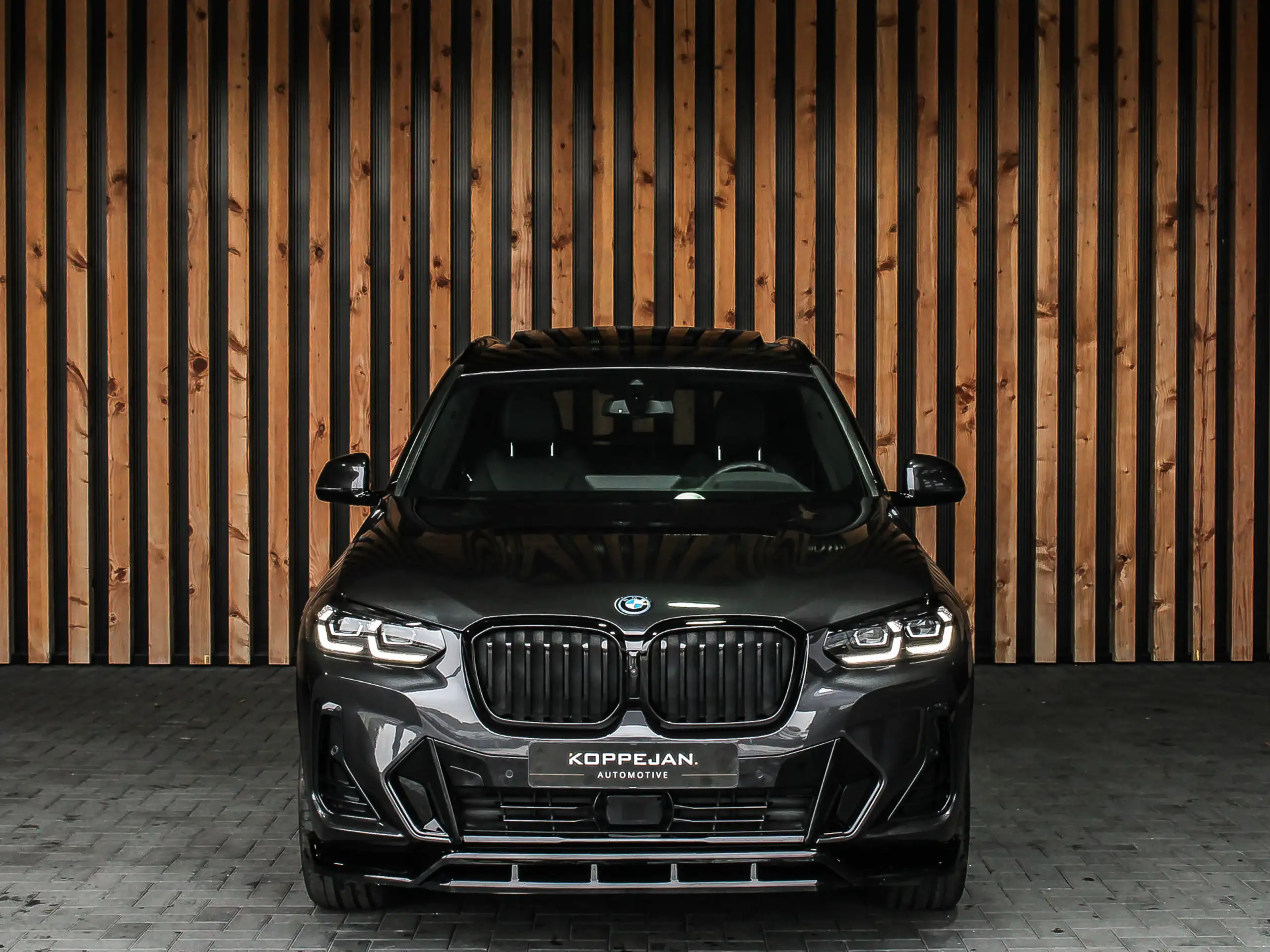 BMW - X3