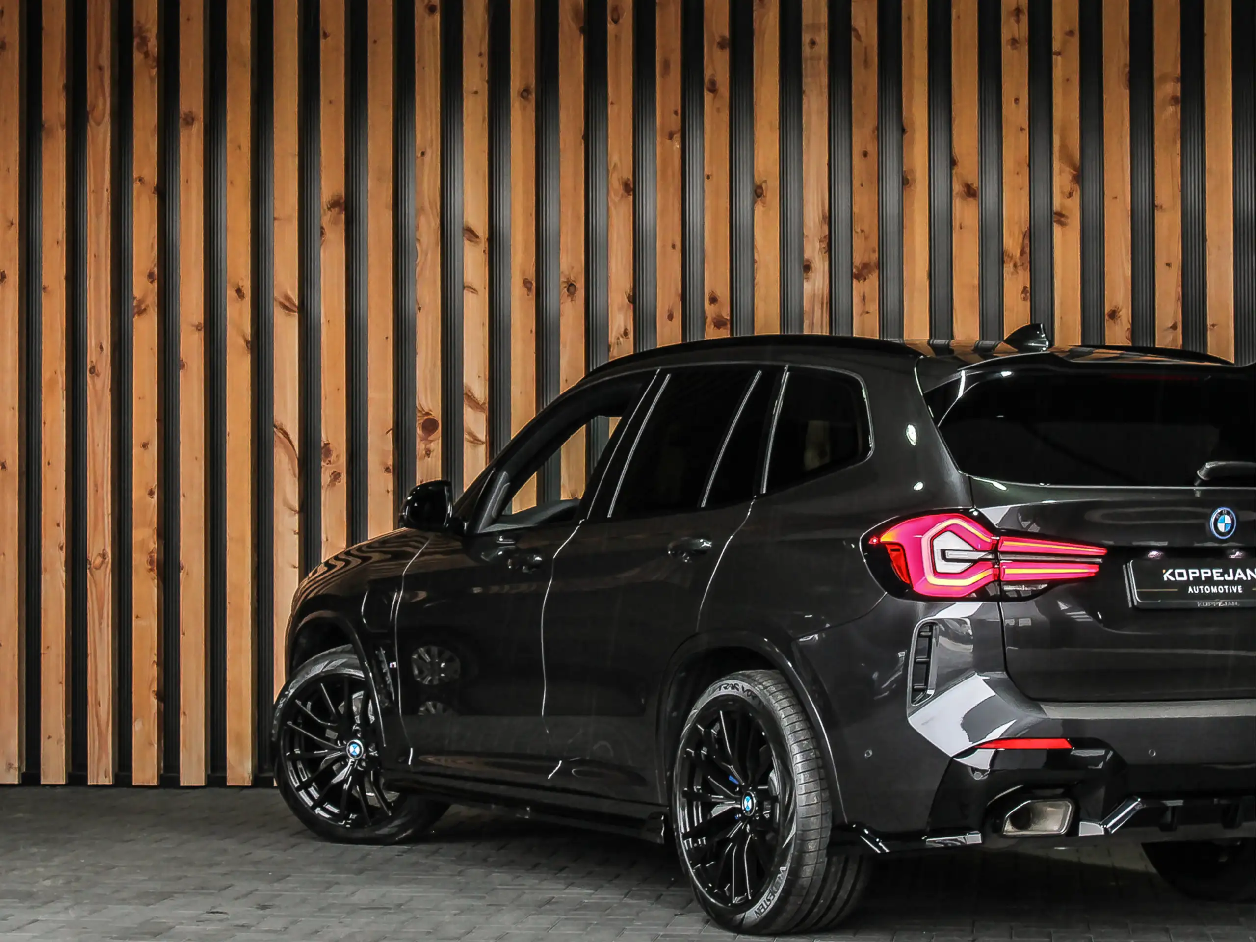 BMW - X3