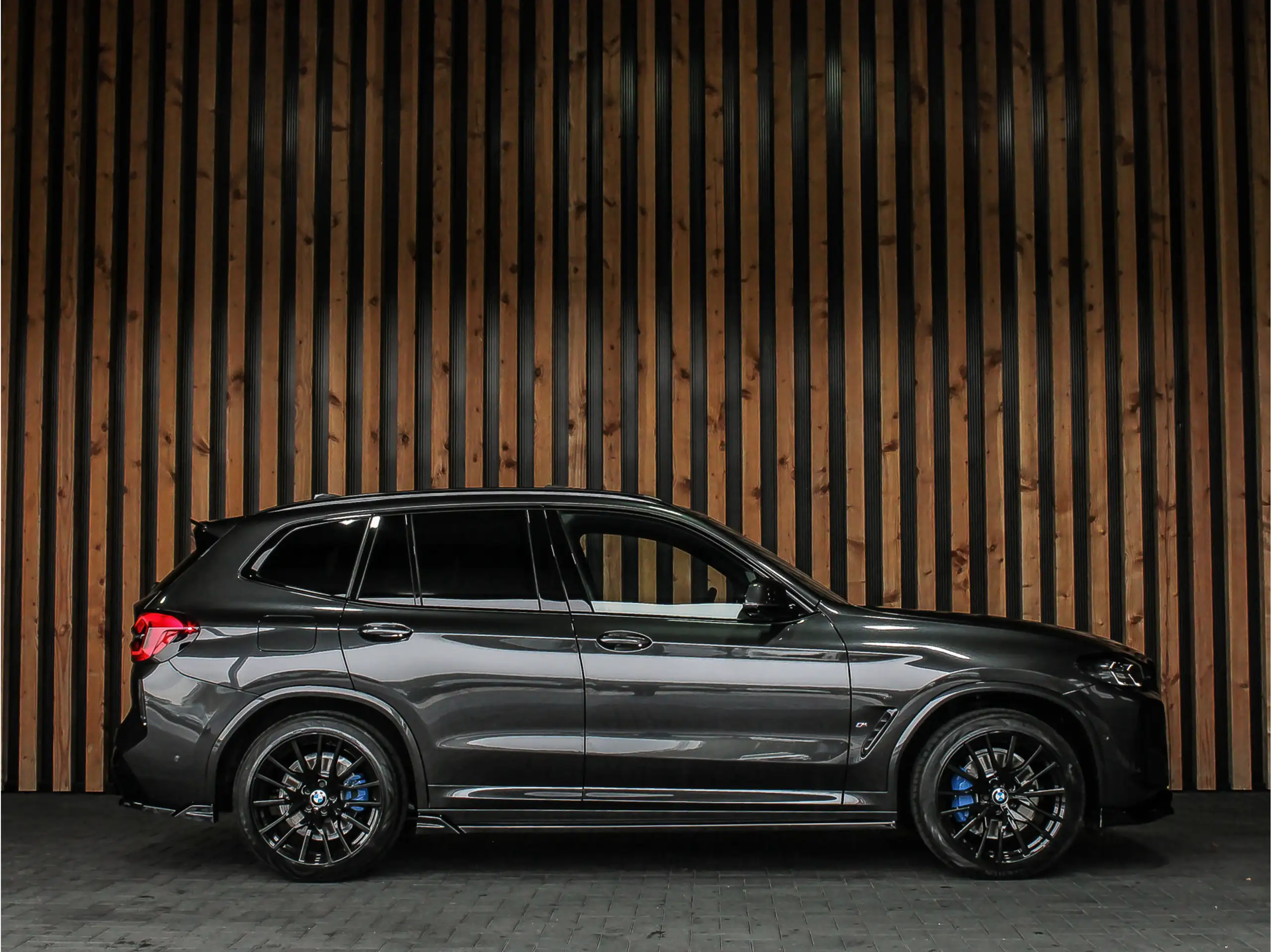 BMW - X3