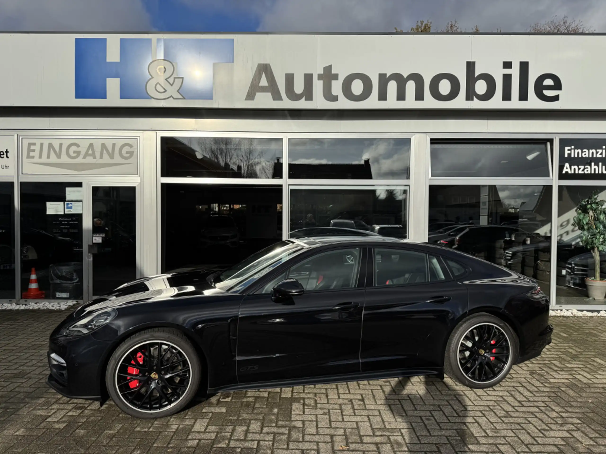 Porsche - Panamera