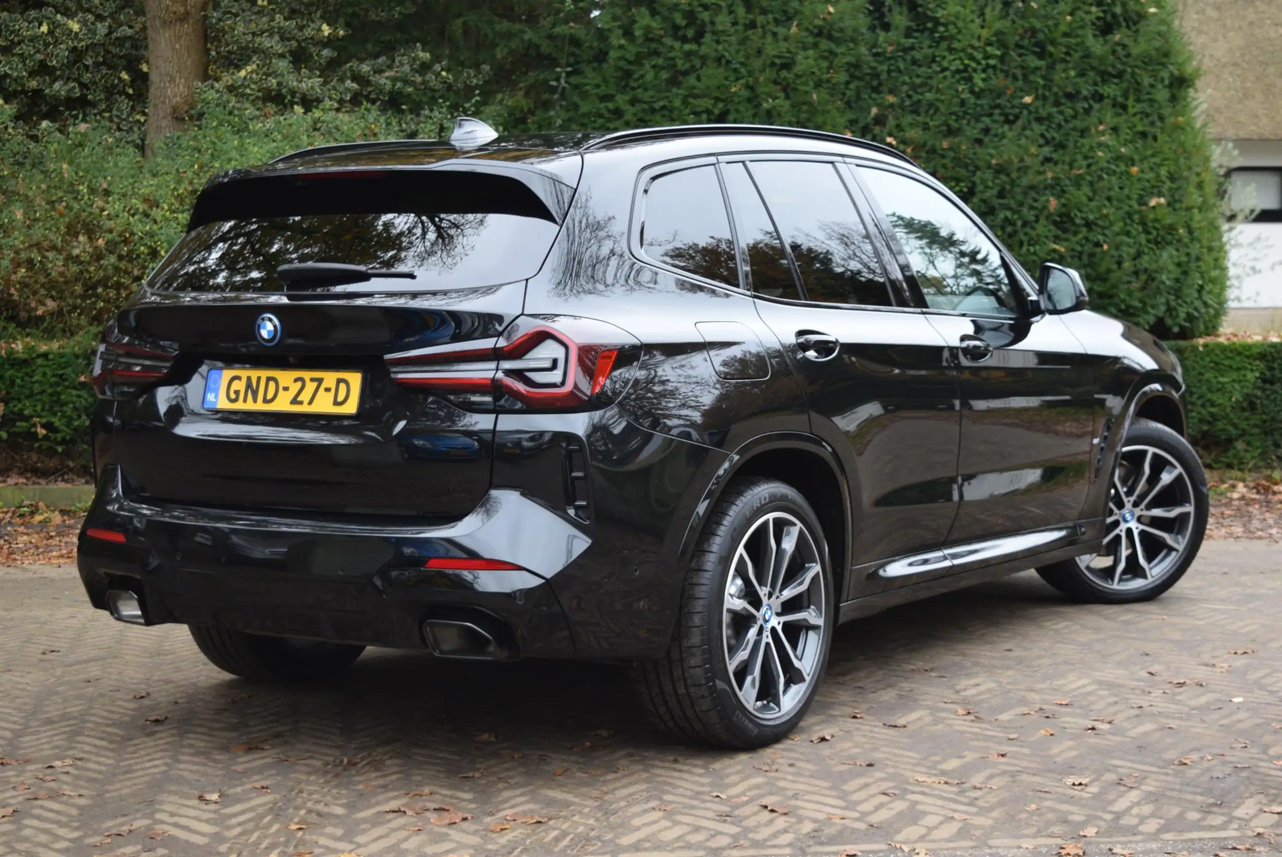 BMW - X3